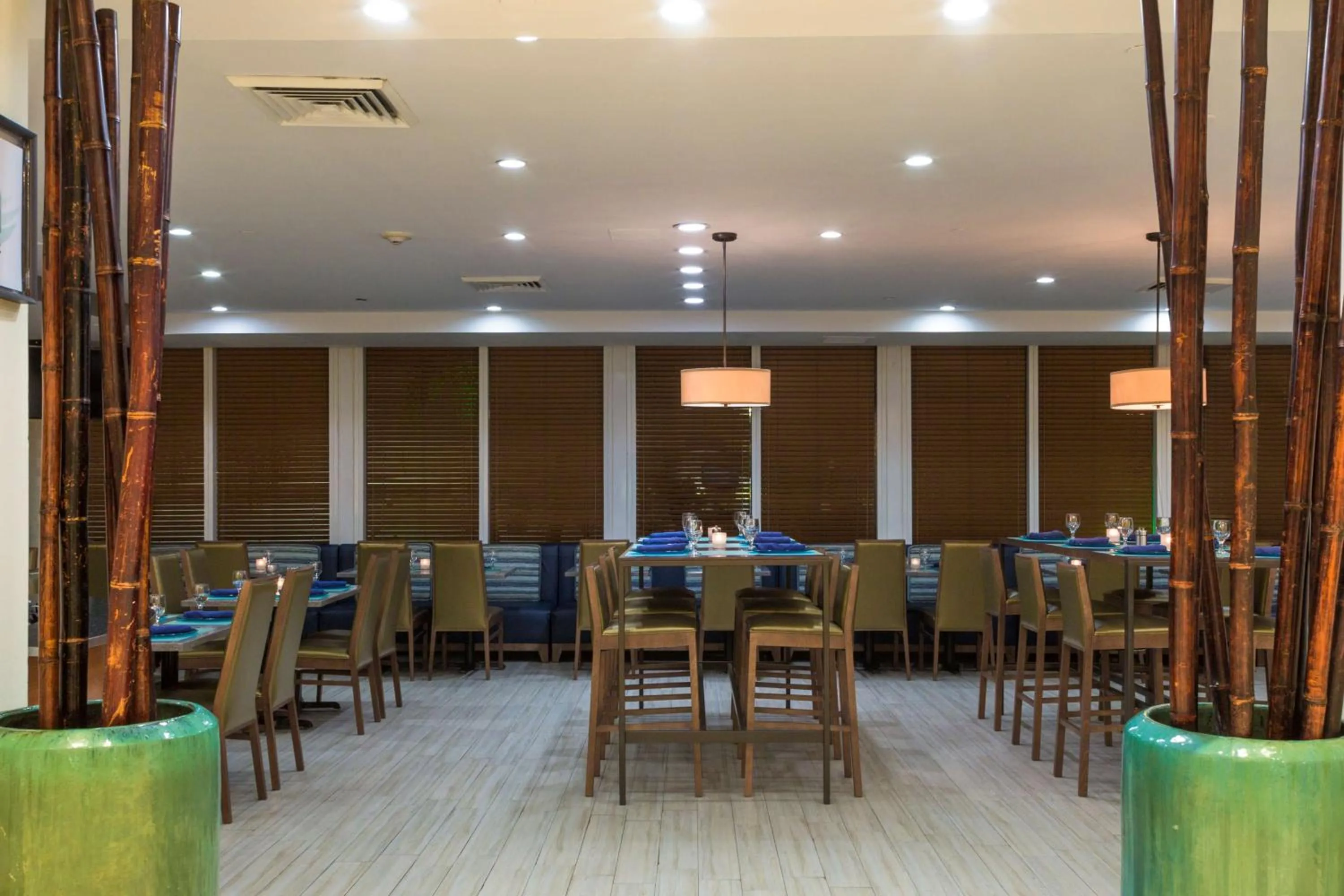 Restaurant/places to eat in Best Western Plus Atlantic Beach Resort