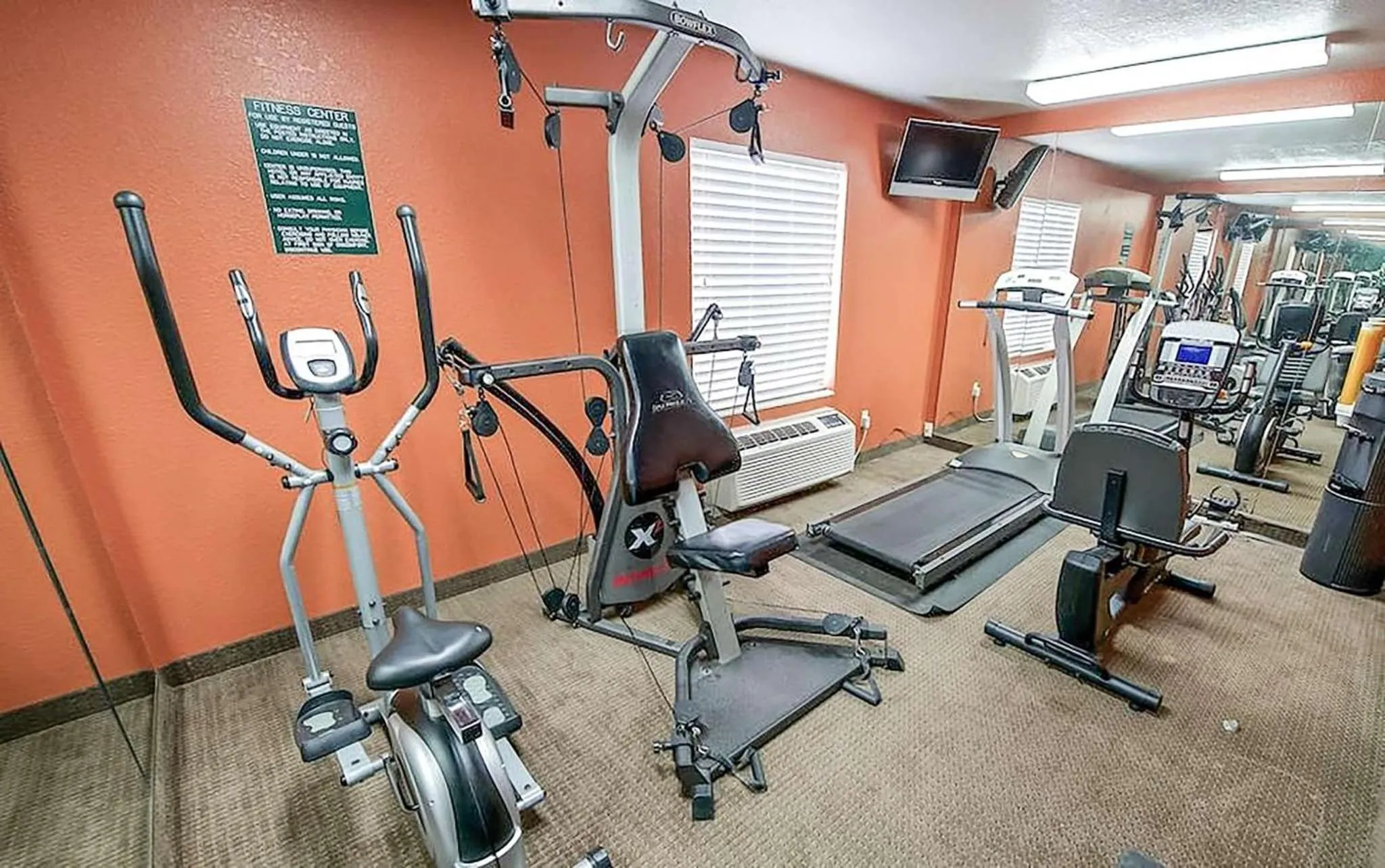 Fitness centre/facilities in Best Western Airport Inn & Suites