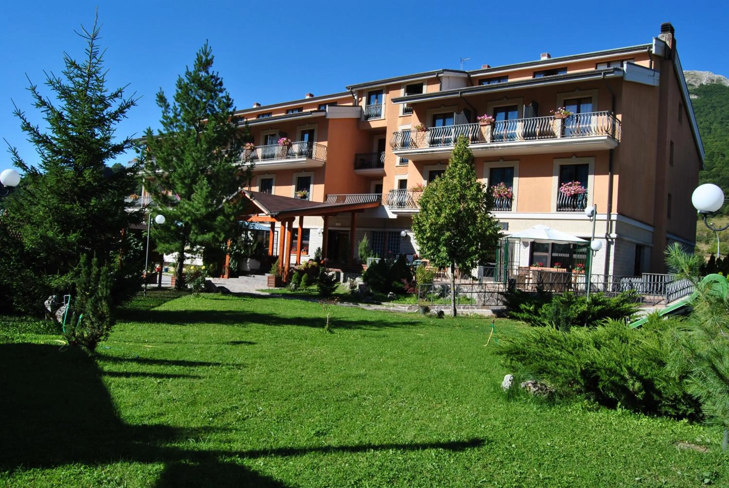 Facade/entrance in Alba Sporting Hotel