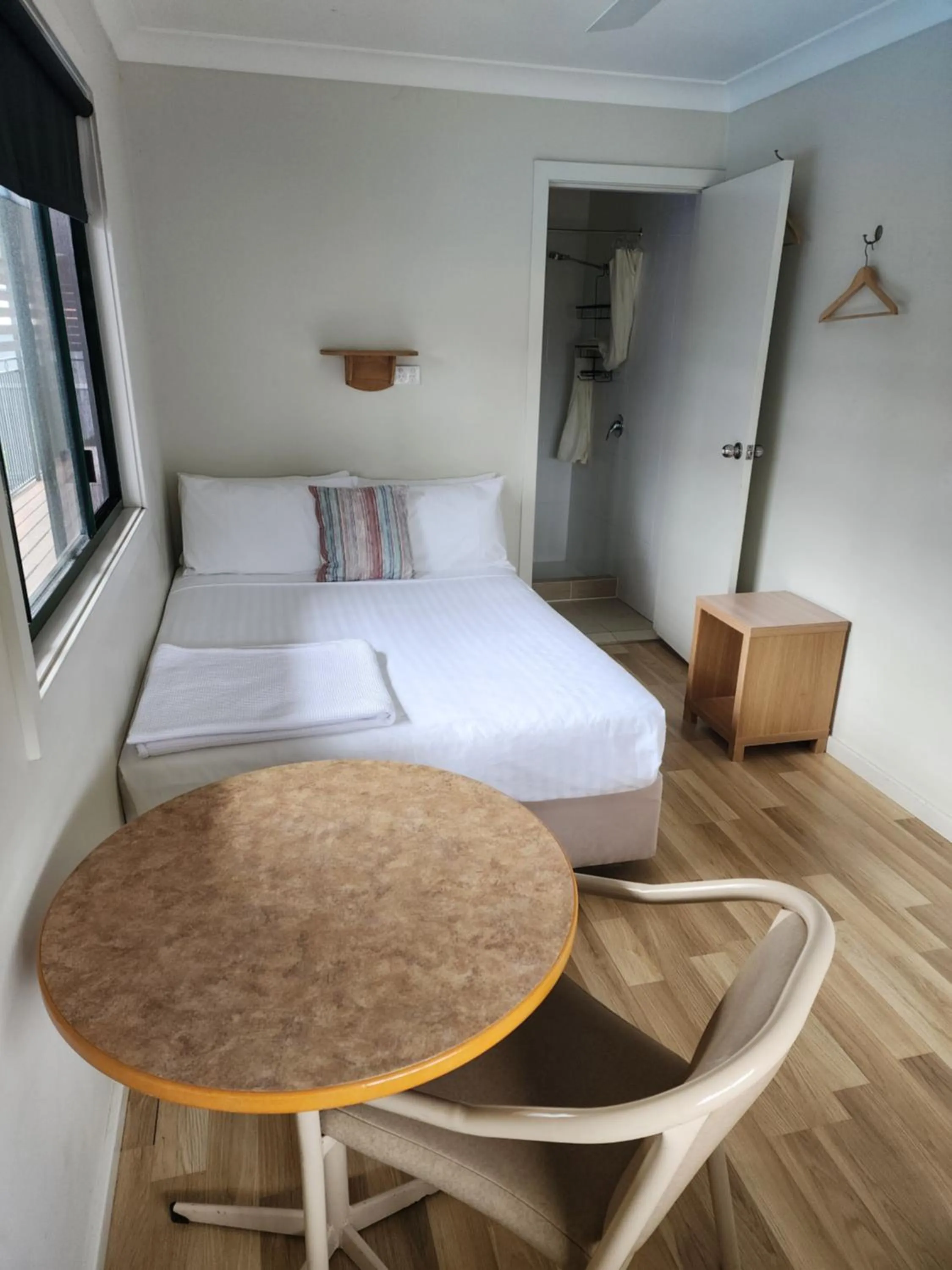 Bed in T's Resort & Motel