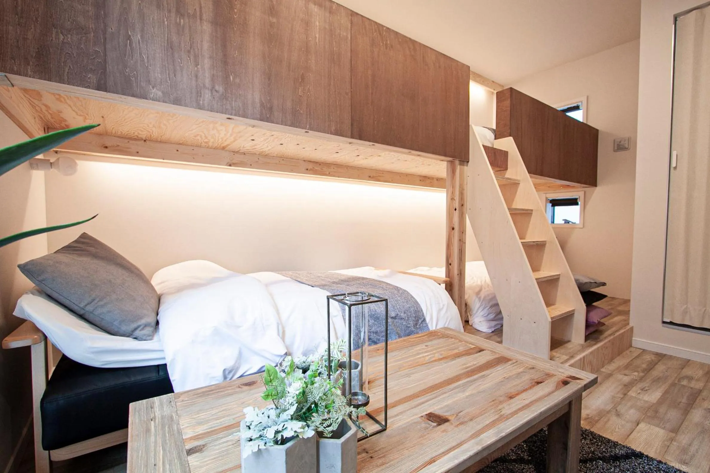 Bed in GRAND CAVE YOKOHAMA