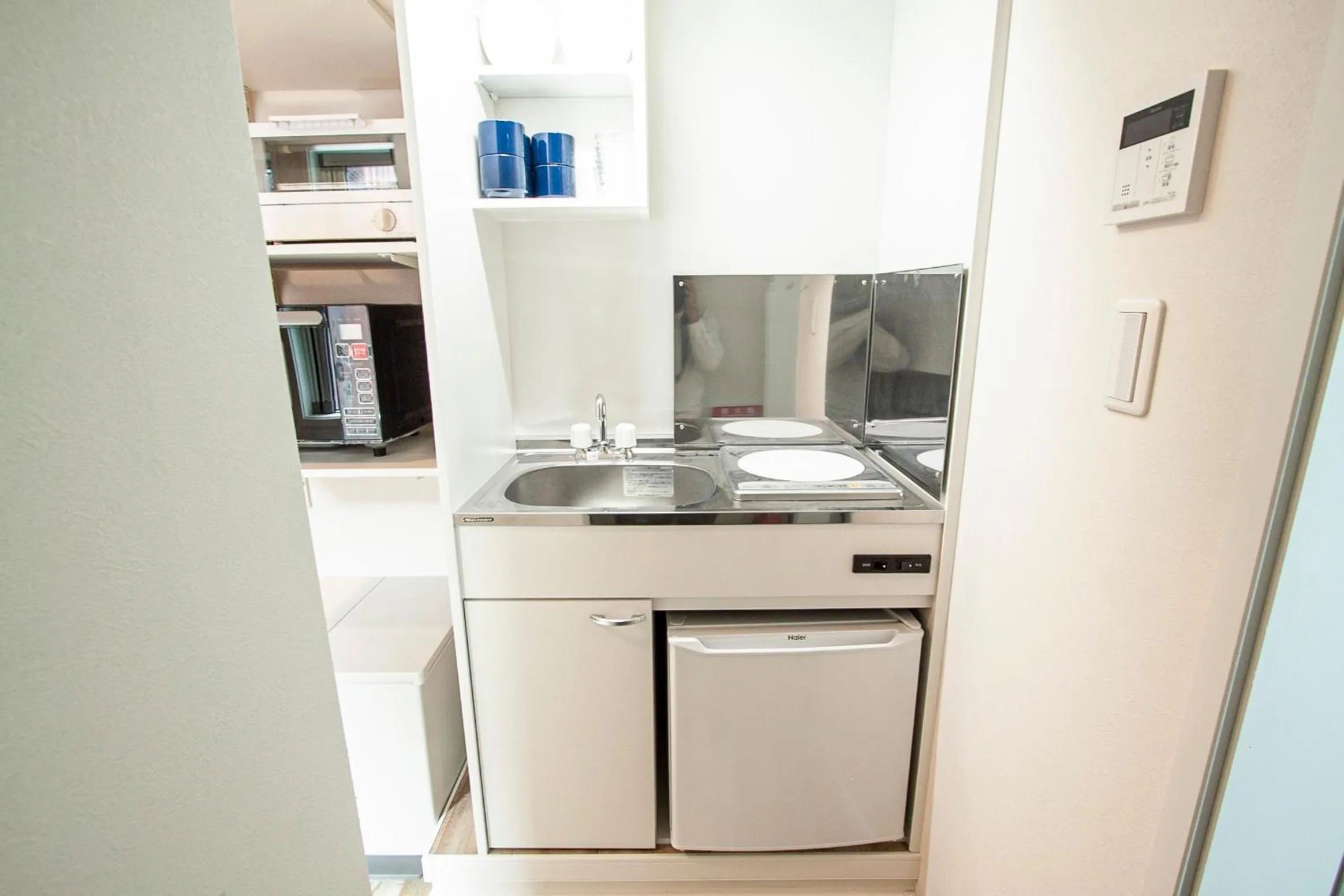 Kitchen or kitchenette in GRAND CAVE YOKOHAMA