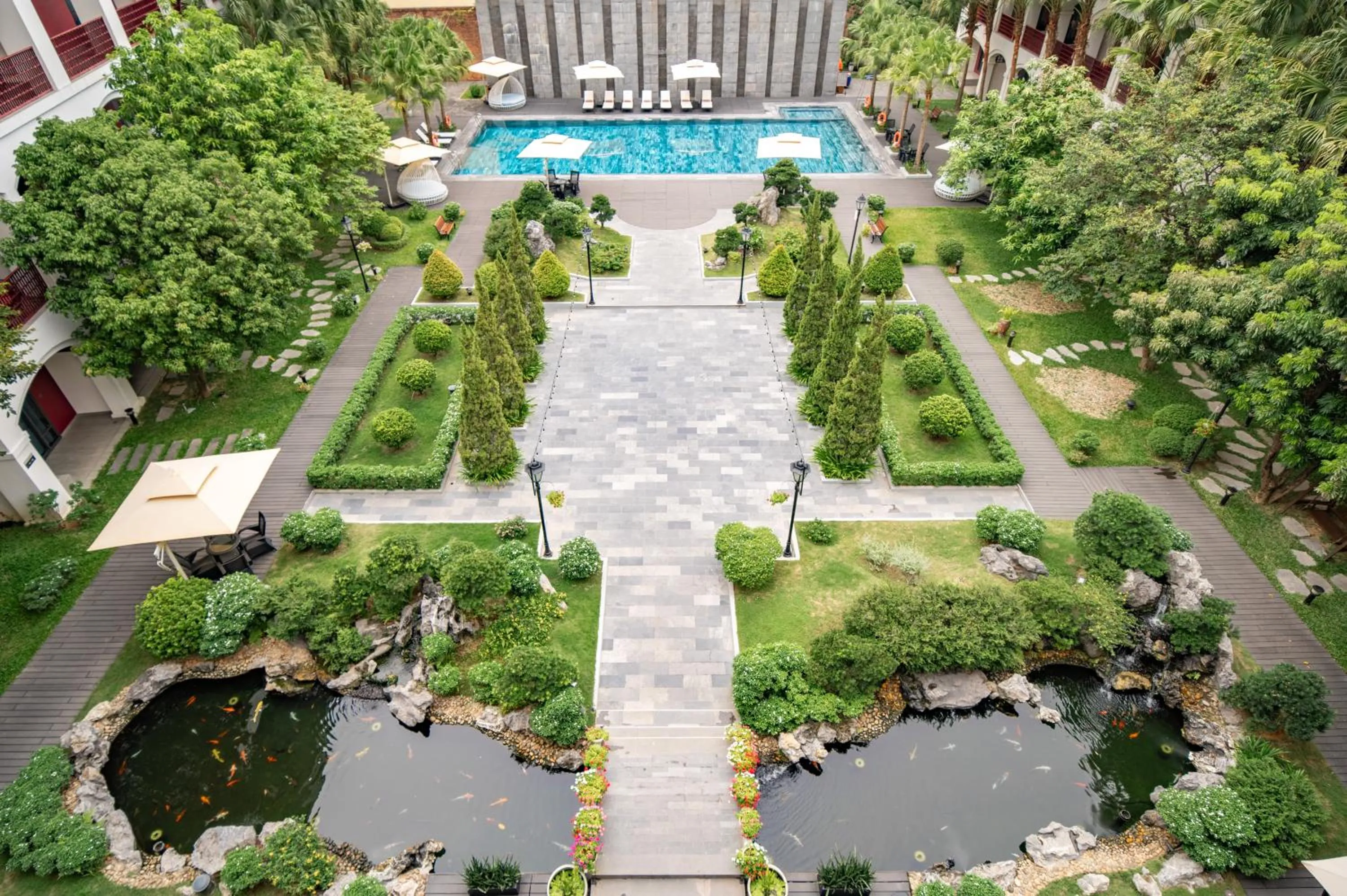 Garden in Senna Hue Hotel