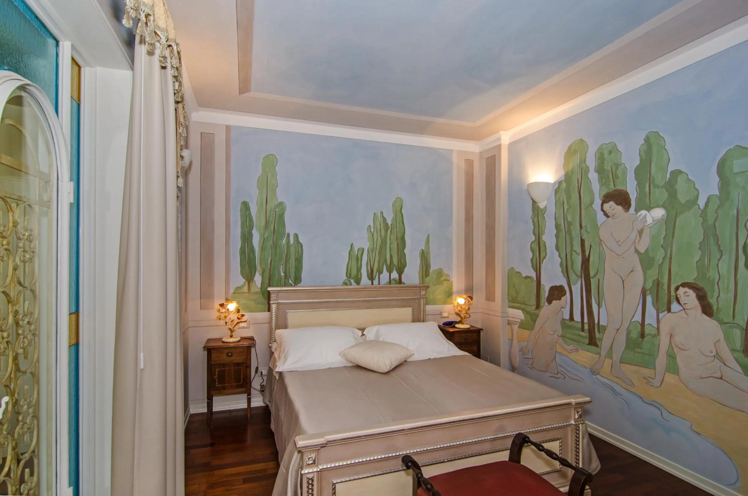 Photo of the whole room, Bed in La Chandelle