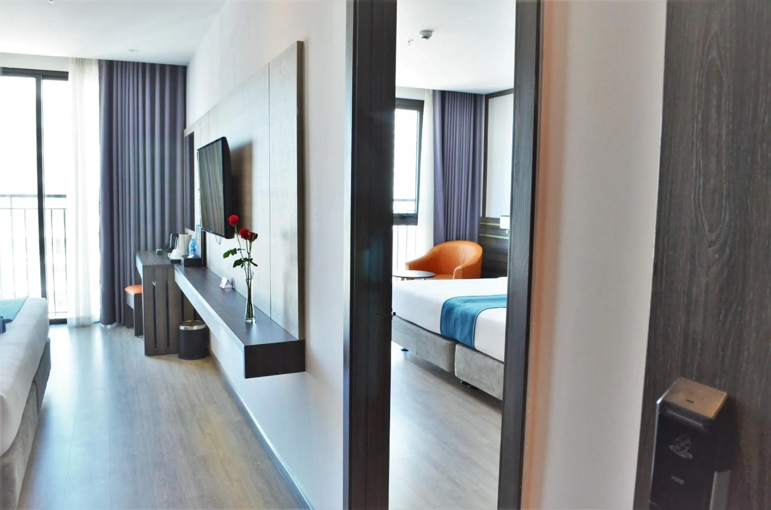 wardrobe, Bed in Seana Hotel