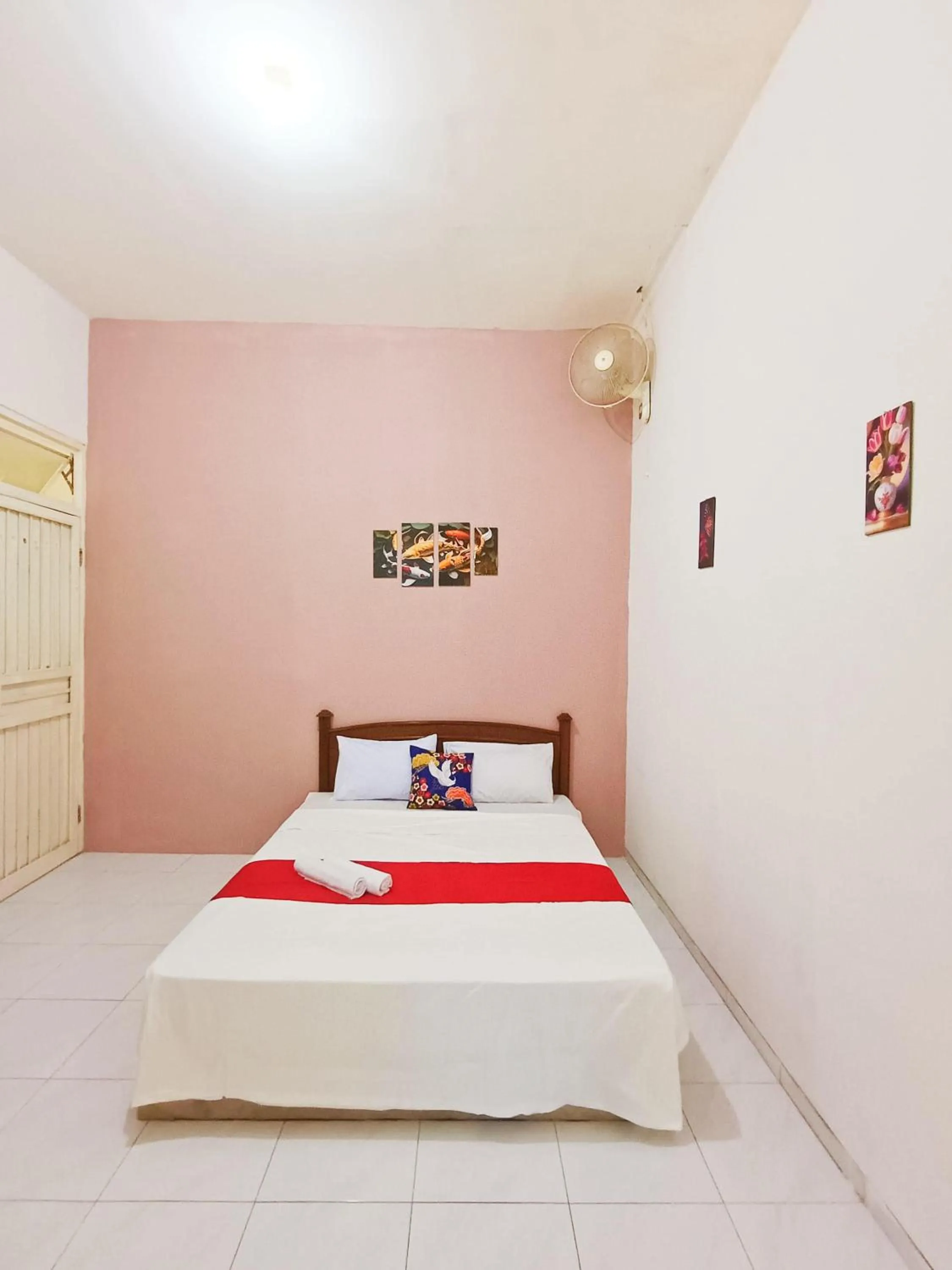 Bedroom, Bed in Hotel O Mahveen Suhat Homestay