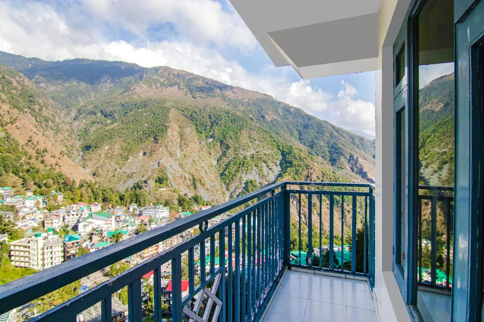 Greenwoods Inn Mcleodganj #Parking #lift #All Balcony Rooms #Rooftop Terrace #Prime Location Greenwoods Inn Mcleodganj #Parking #lift #All Balcony Rooms #Rooftop Terrace #Prime Location