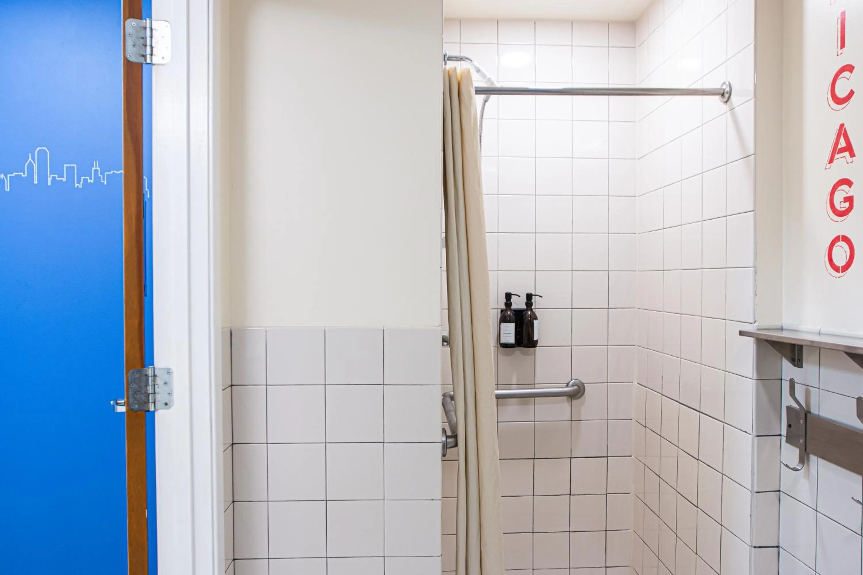 Shower in HI Chicago Hostel