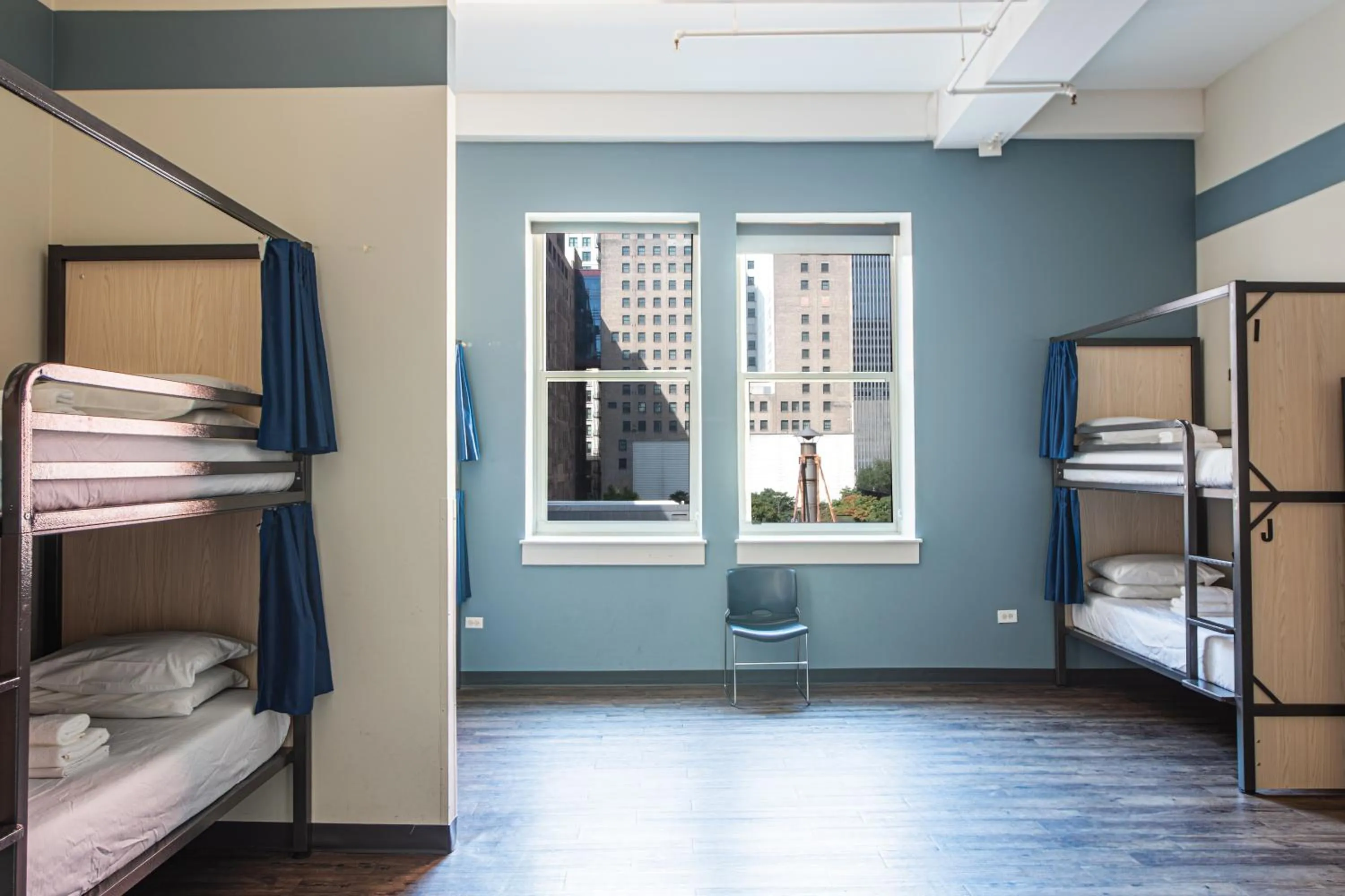 Bed in HI Chicago Hostel