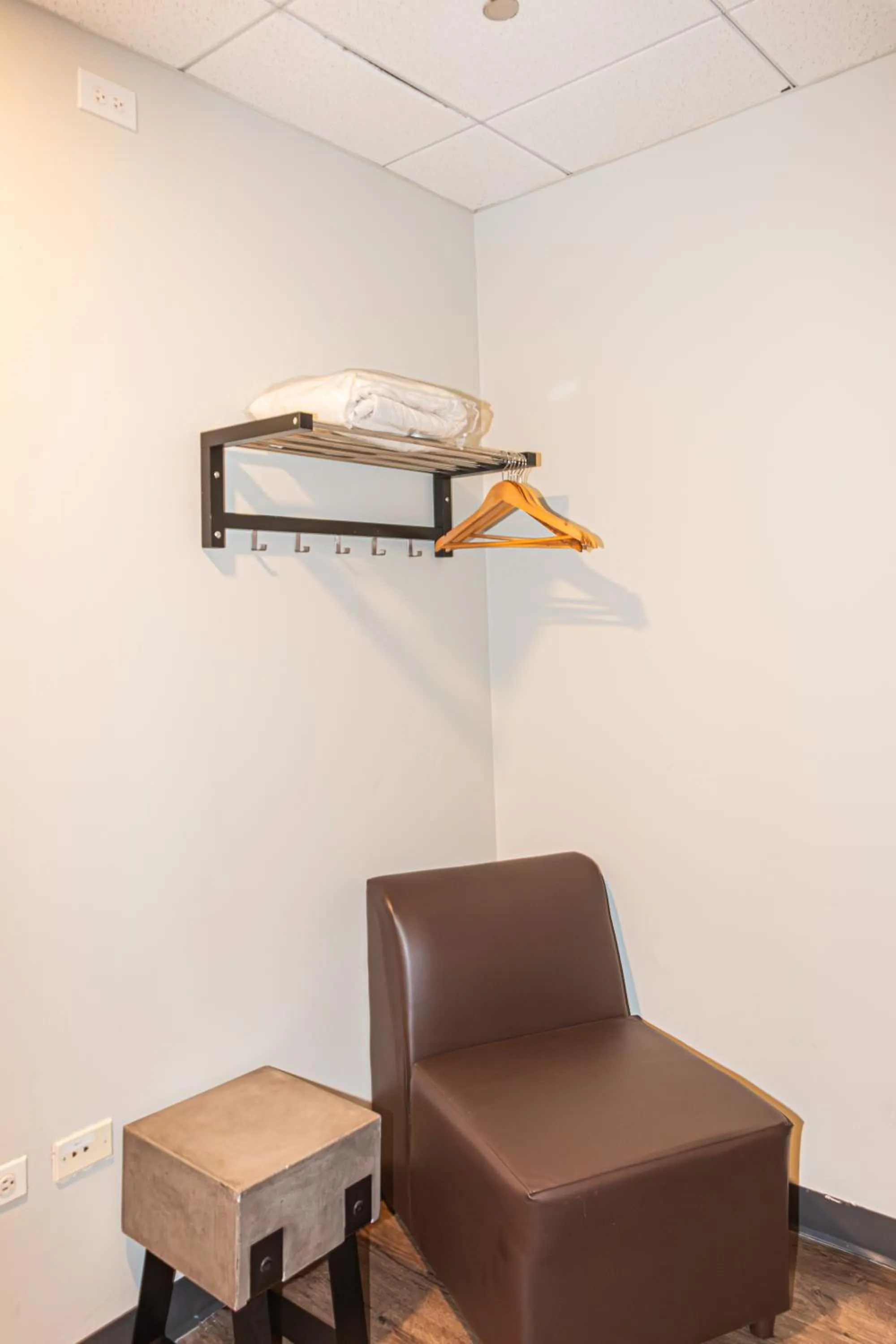 Seating area in HI Chicago Hostel