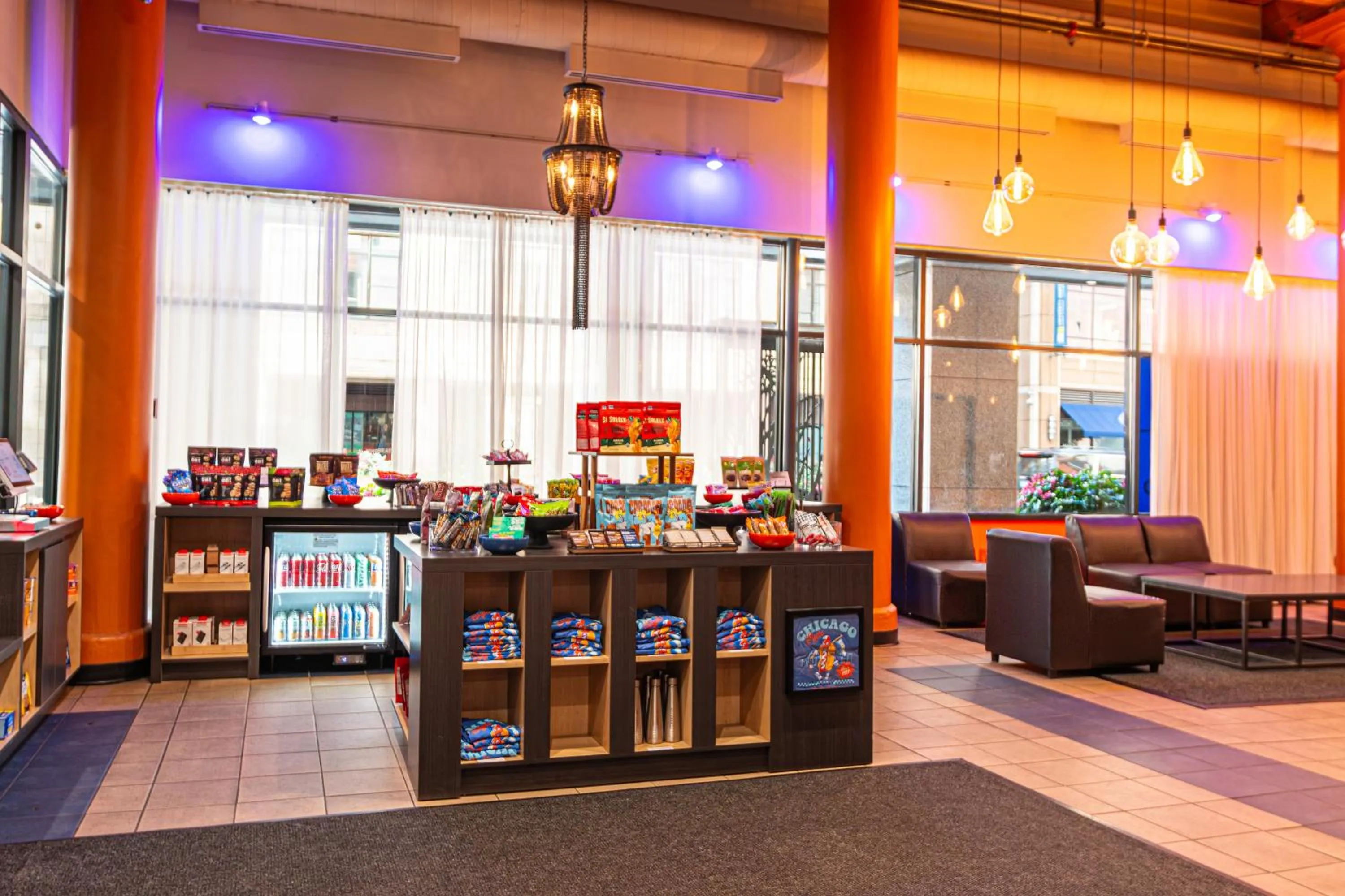 Restaurant/places to eat in HI Chicago Hostel