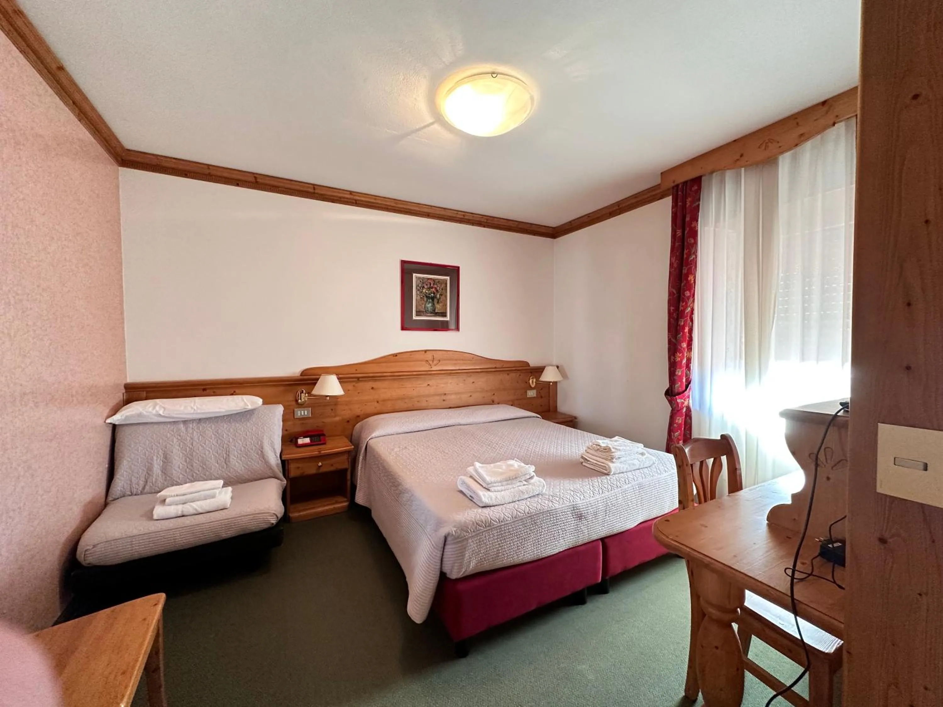 Bed in Hotel Alpi - Foza