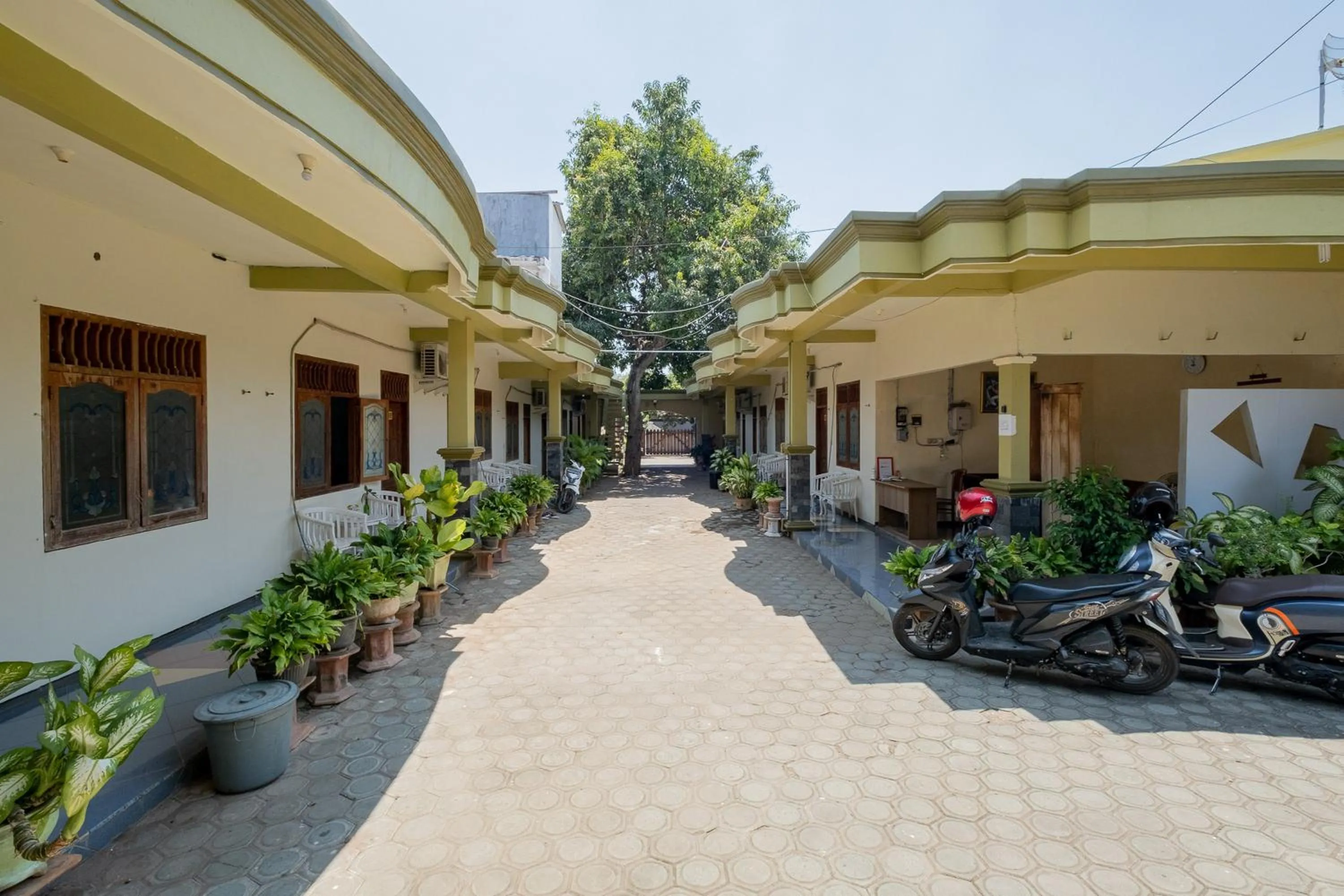 Property building in RedDoorz Syariah at Jalan Sunan Giri Tuban