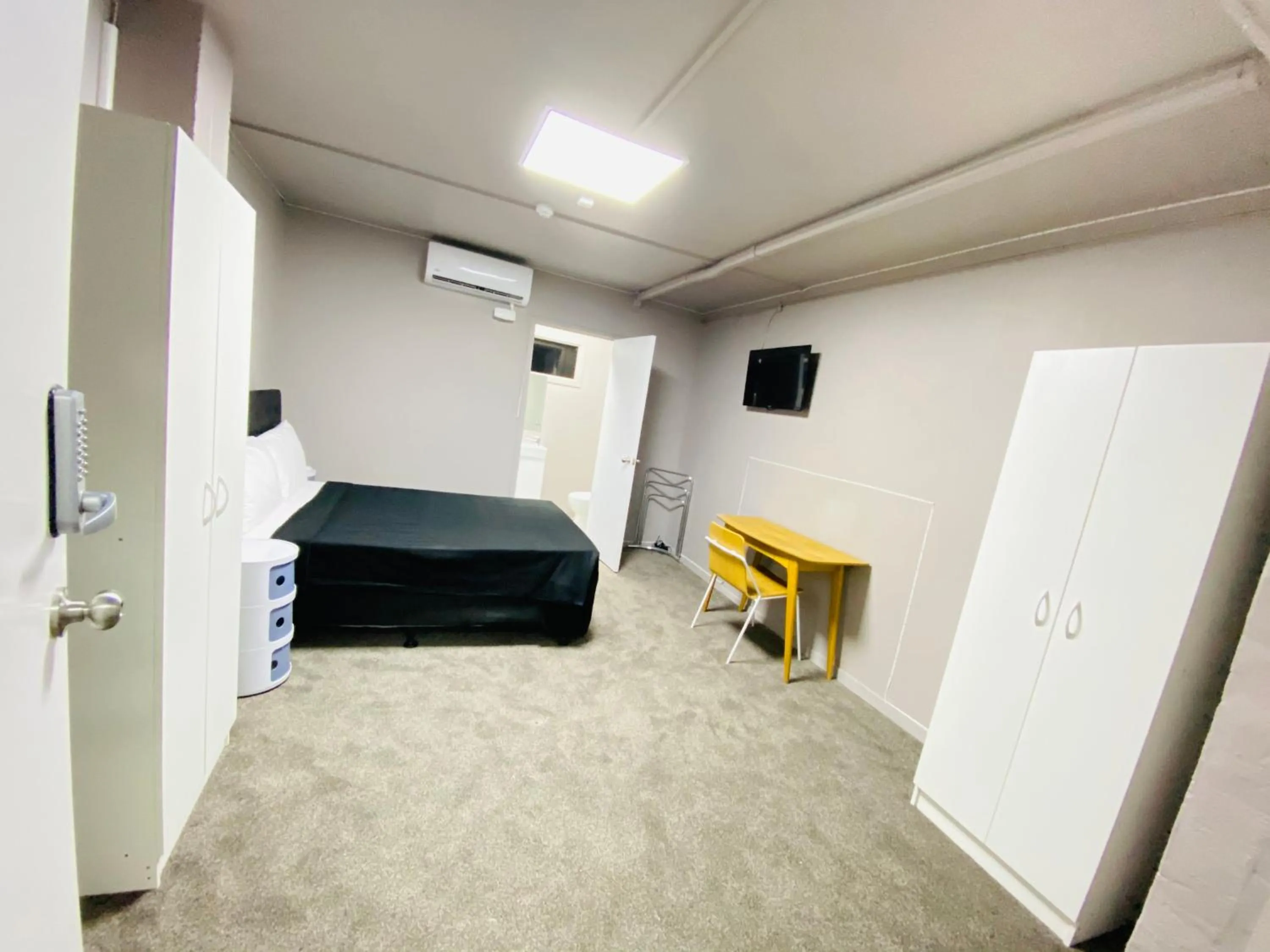 Photo of the whole room in HIT Hostel