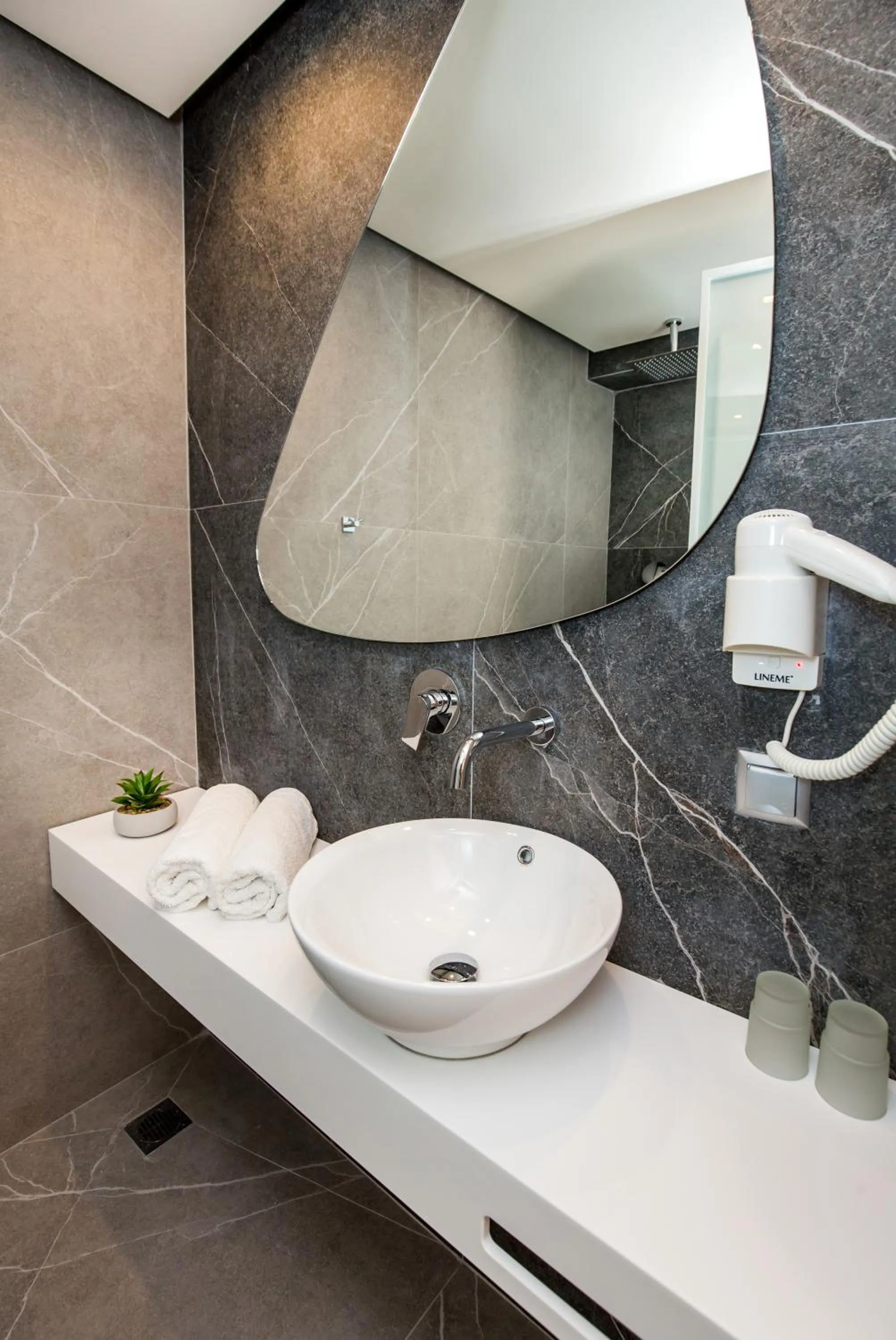 Bathroom in Green Bay