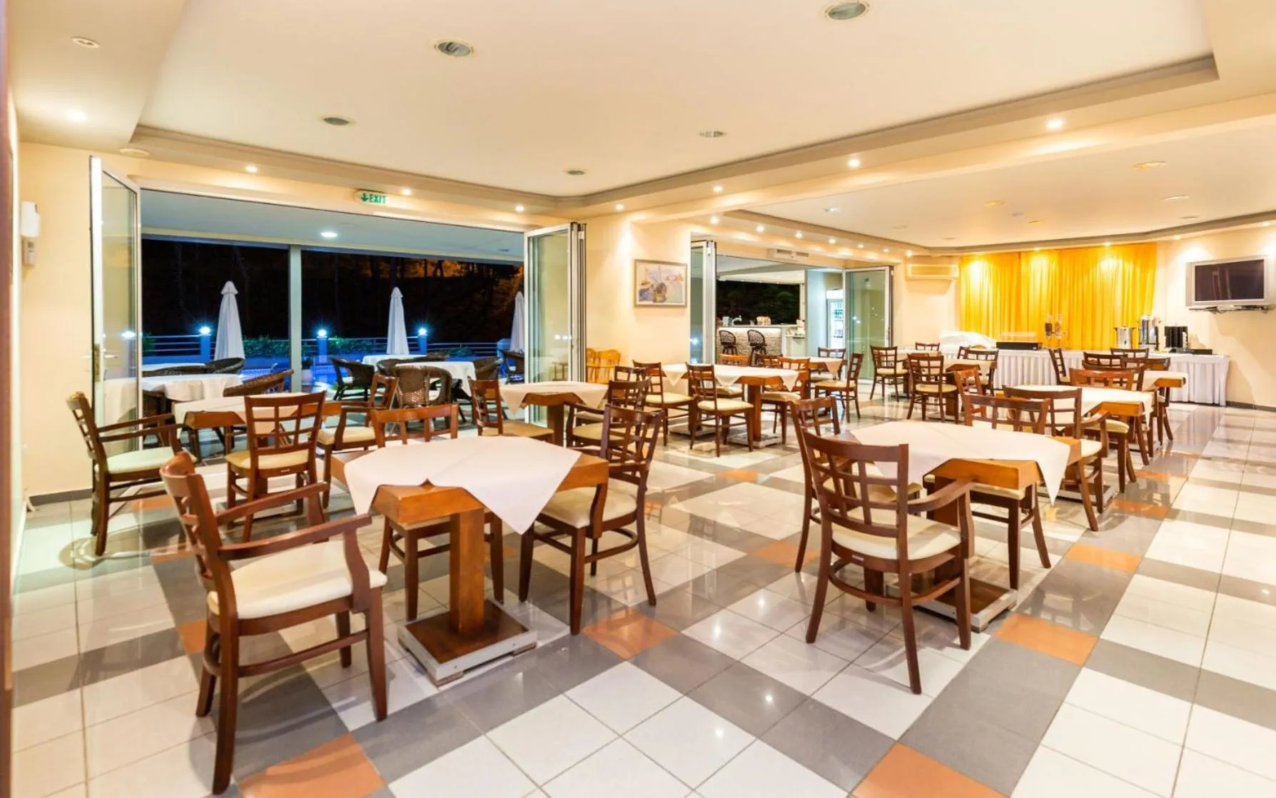 Restaurant/places to eat in Green Bay