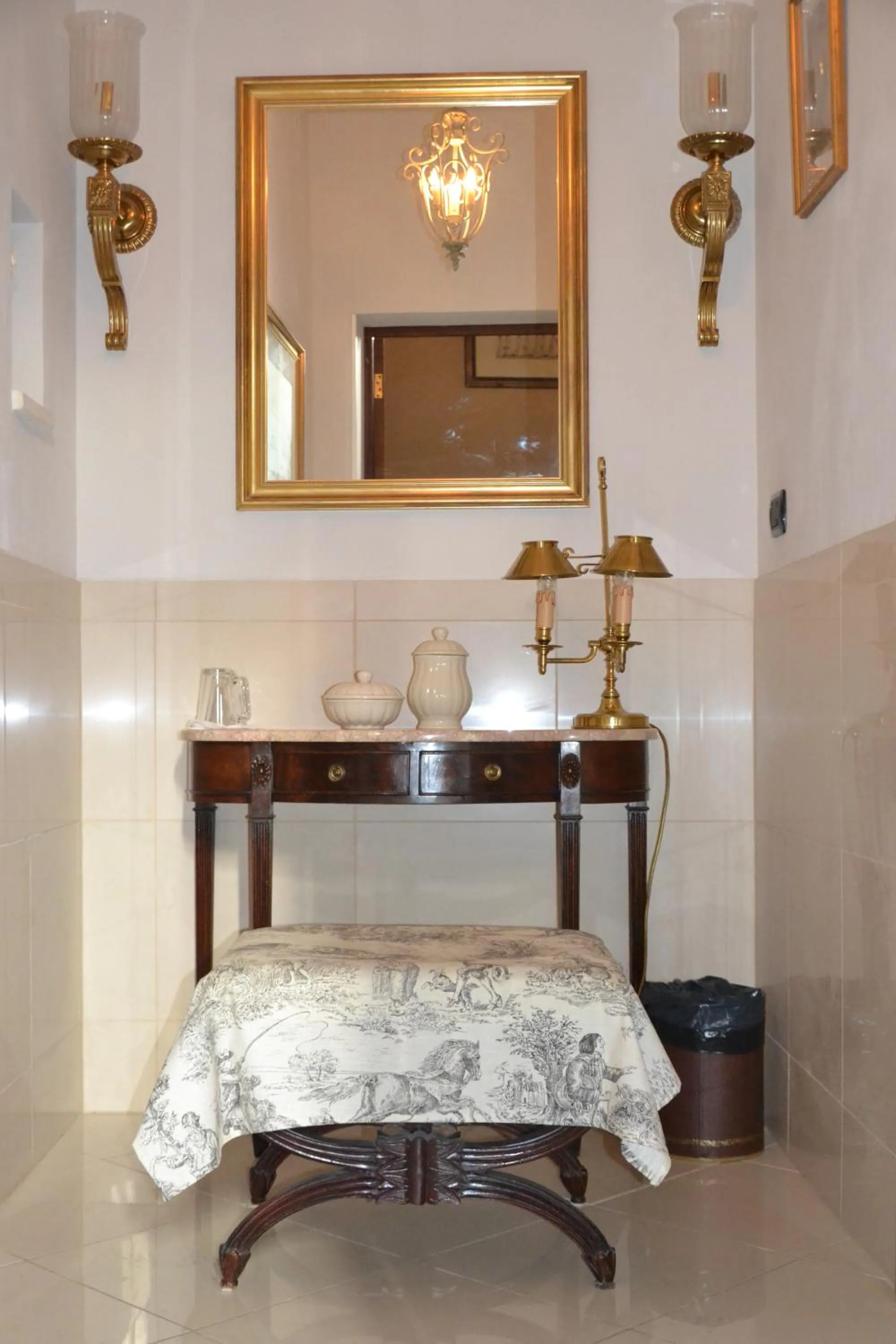 Decorative detail in Palazzo Muro Leccese Relais de Charme & Wellness