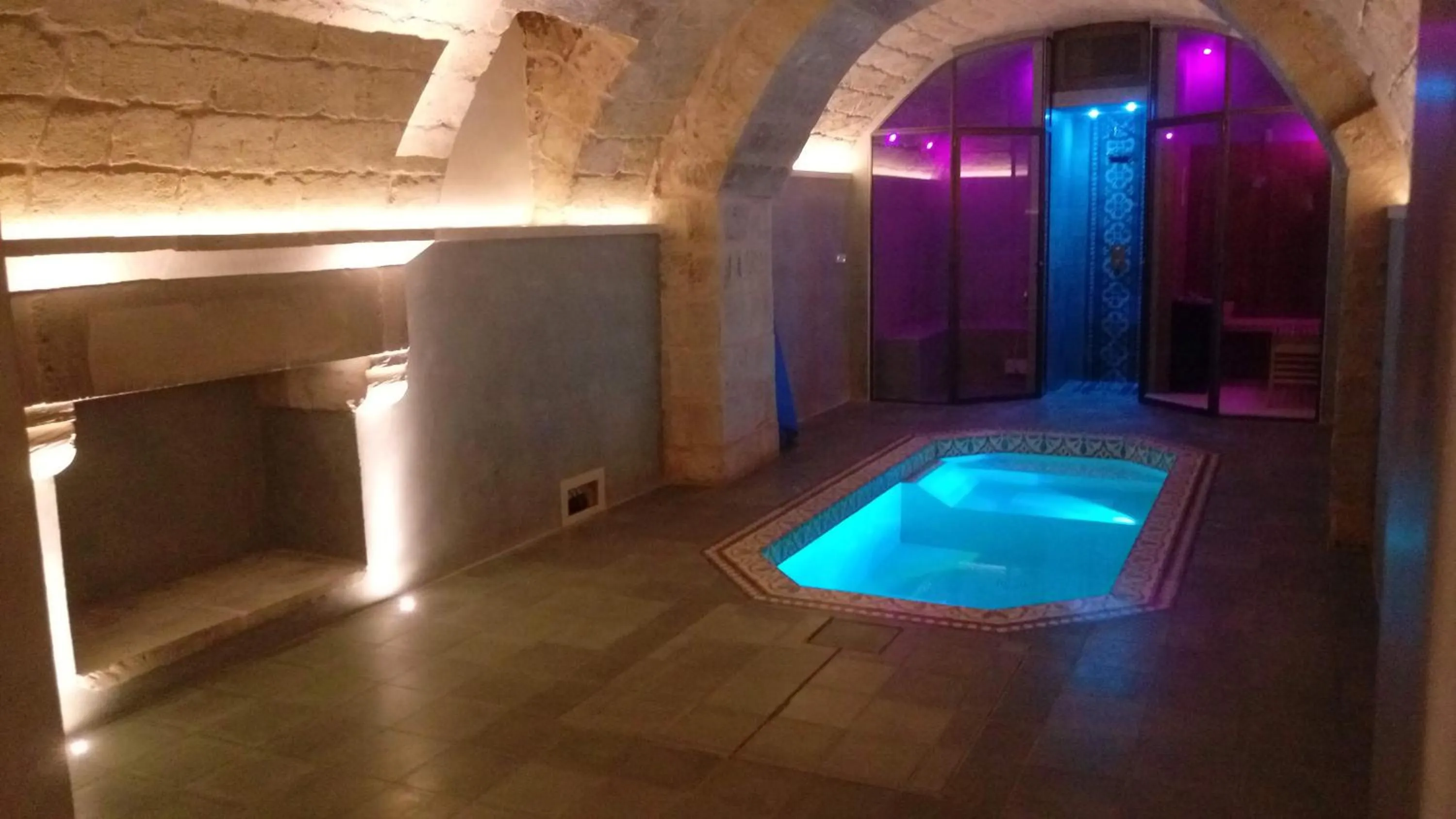 Hot Tub in Palazzo Muro Leccese Relais de Charme & Wellness