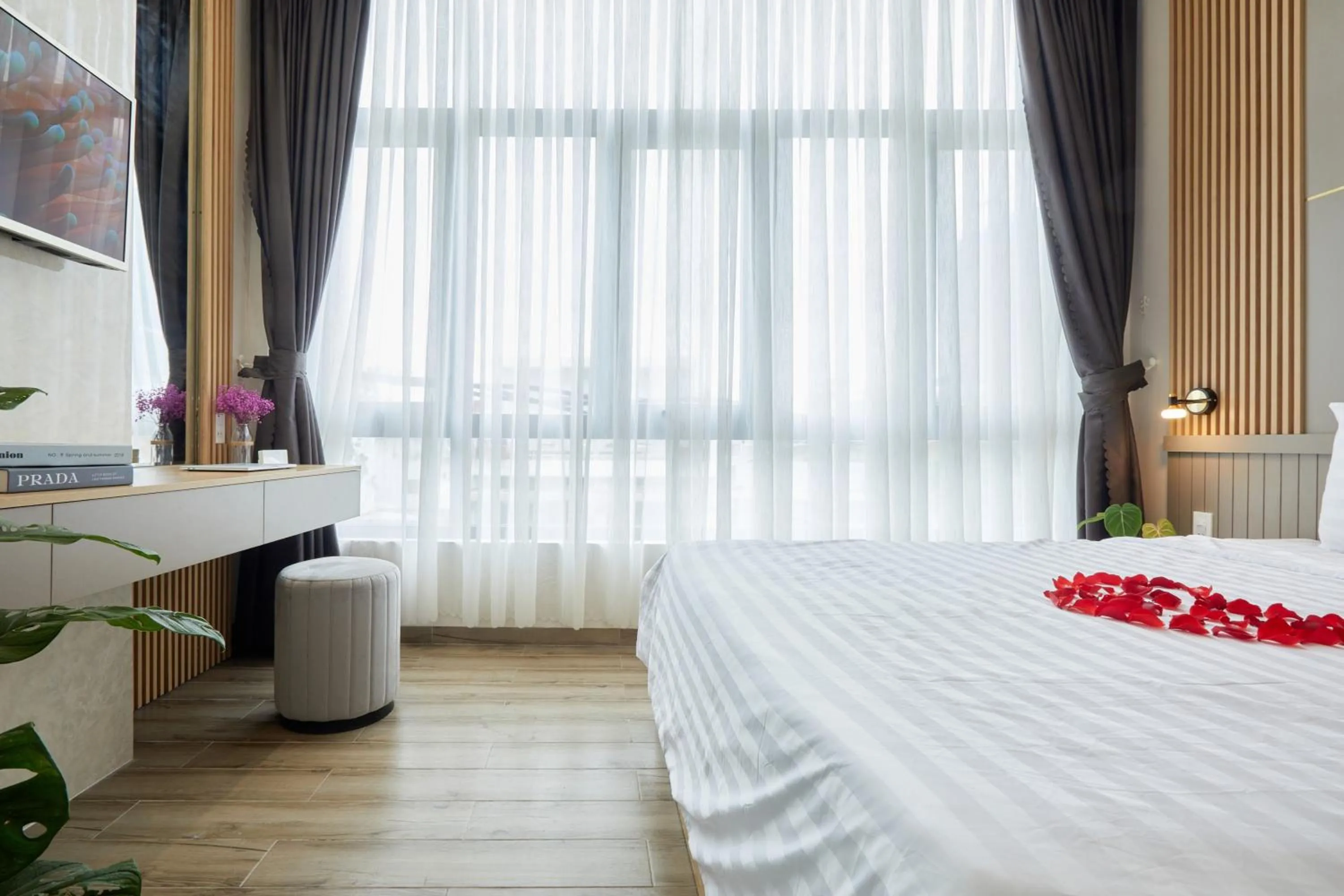 Bed in Lux Quy Nhon Homestay