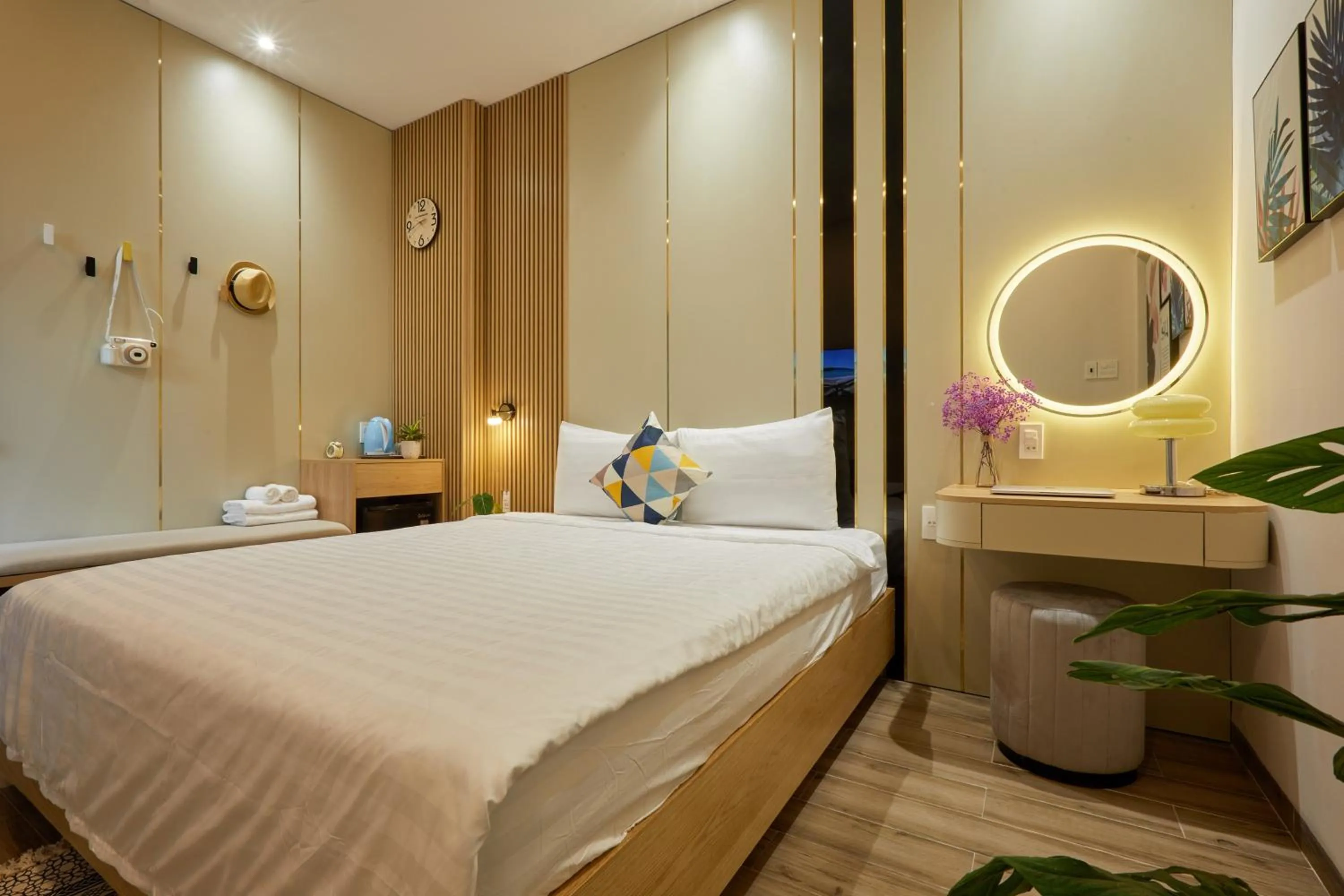 Bed in Lux Quy Nhon Homestay