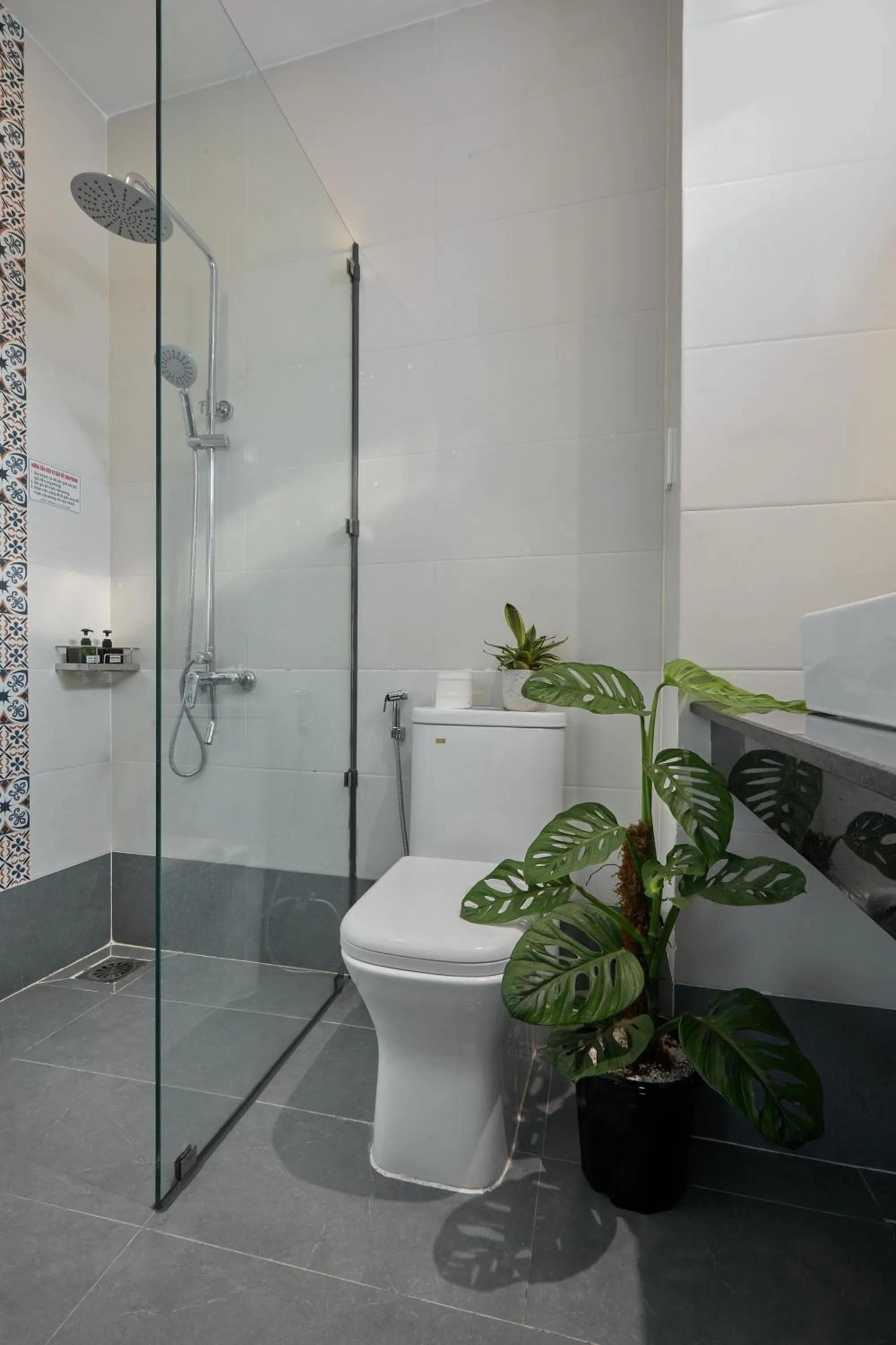 Toilet in Lux Quy Nhon Homestay