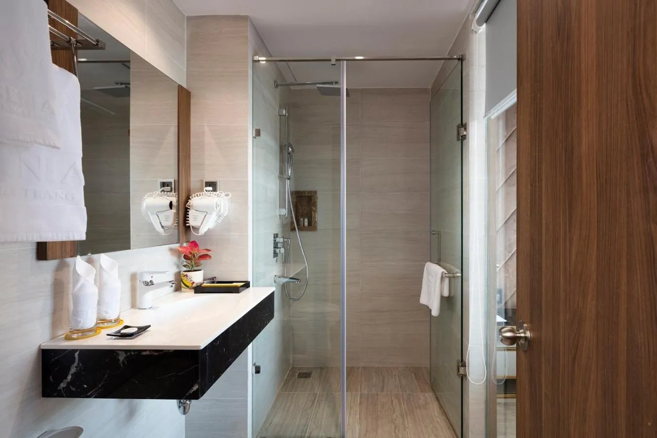Shower in Senia Hotel Nha Trang