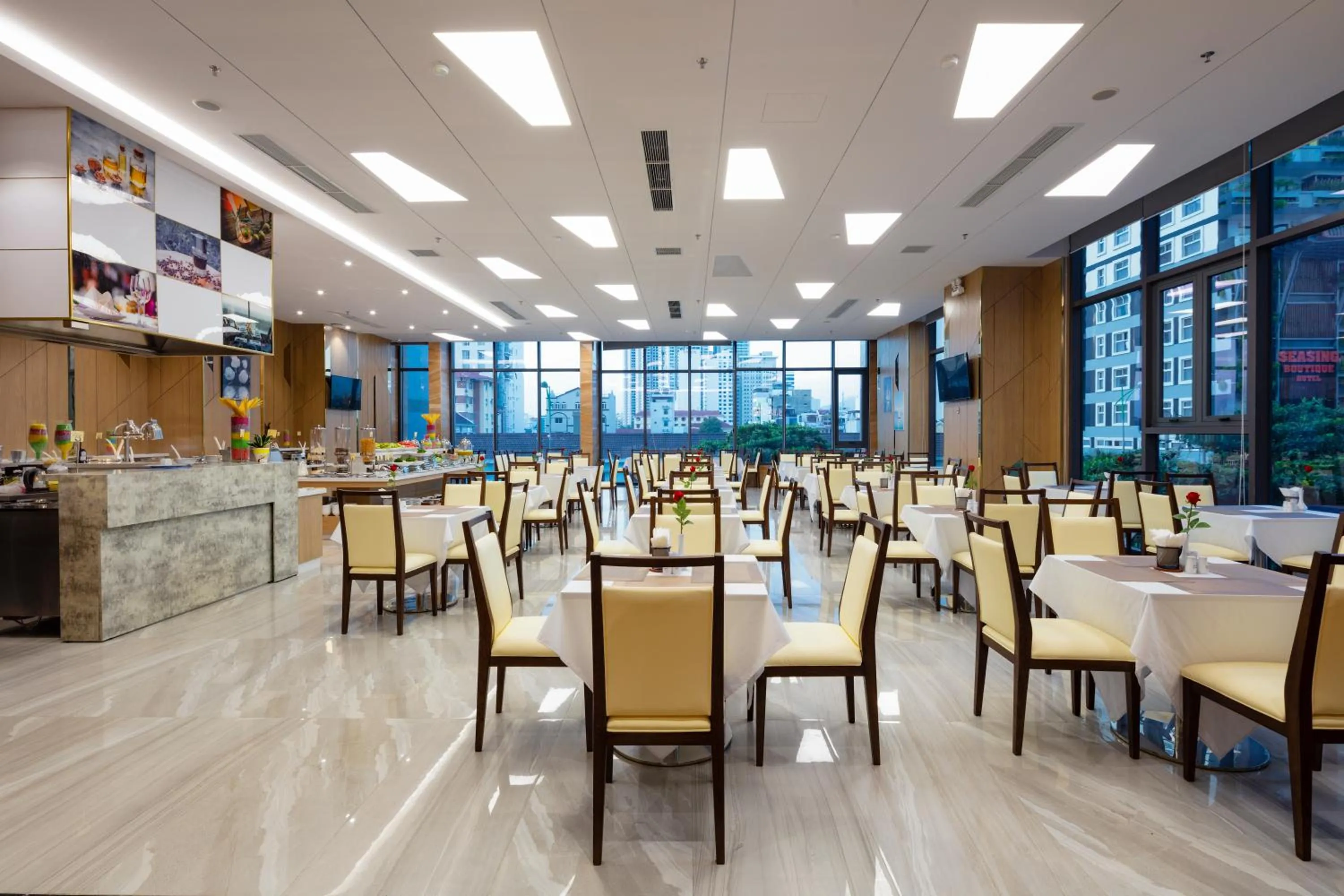 Restaurant/places to eat in Senia Hotel Nha Trang
