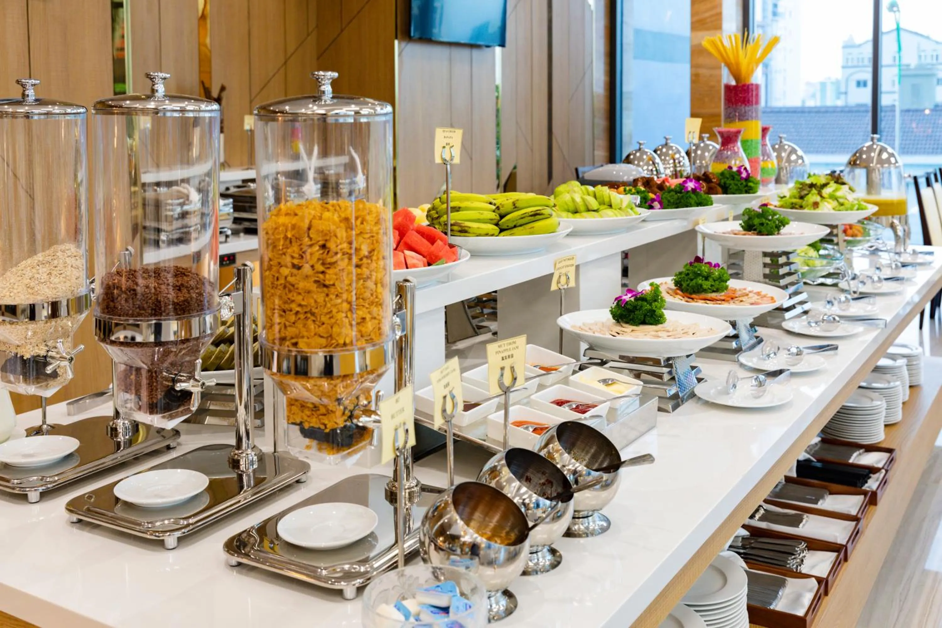 Restaurant/places to eat in Senia Hotel Nha Trang