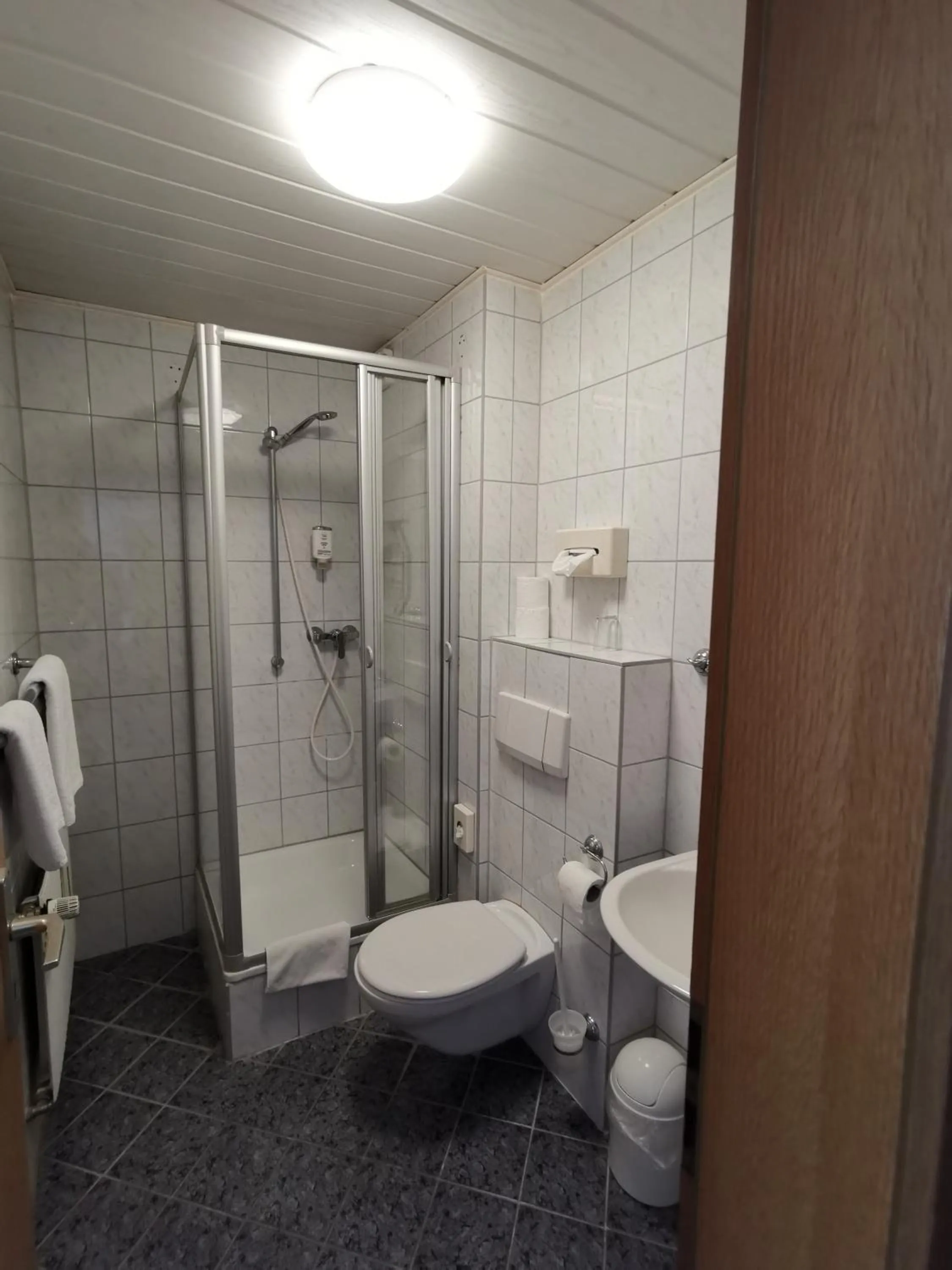 Bathroom in Hotel Römerhof