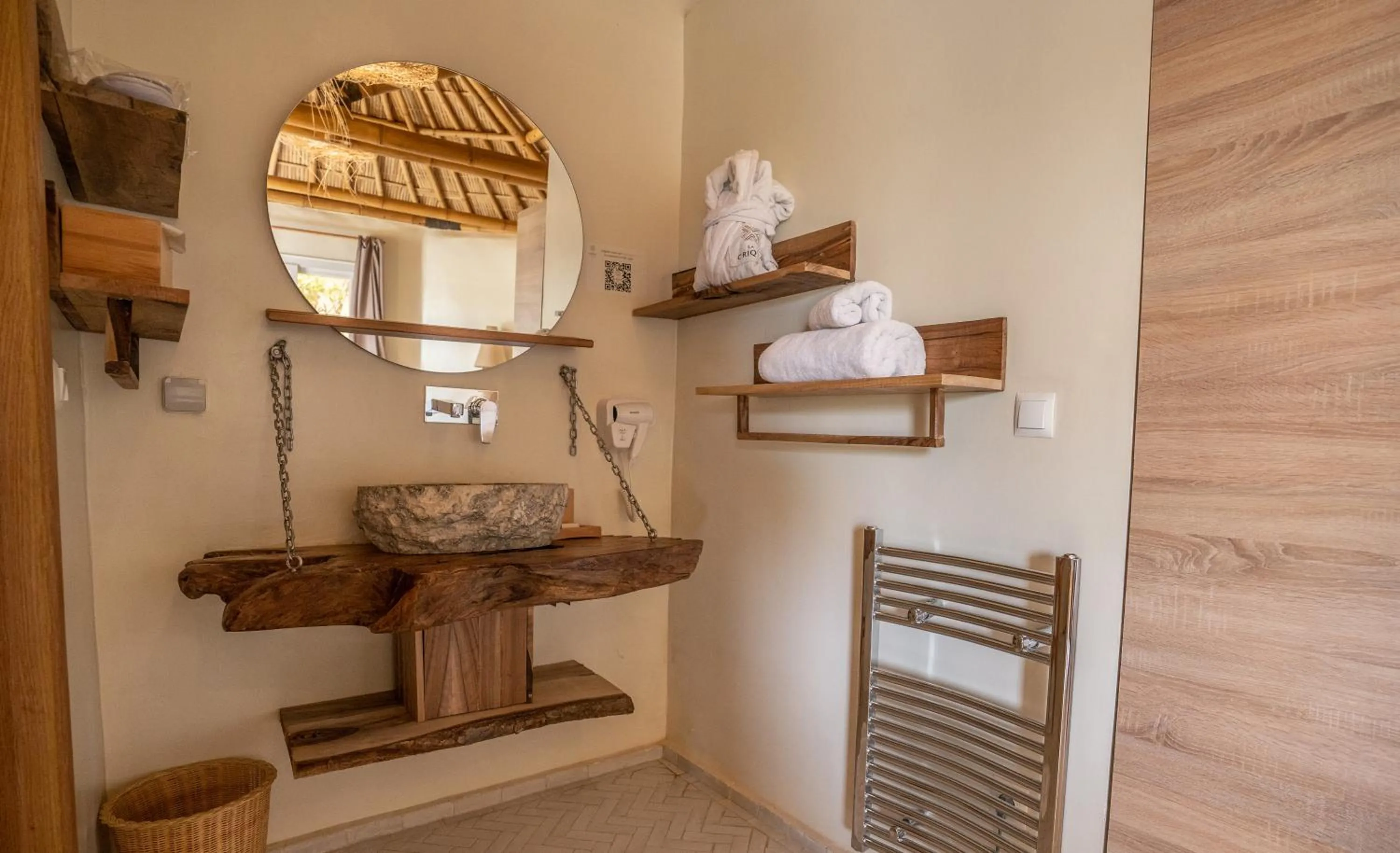 Bathroom in La Crique Nature & Spa