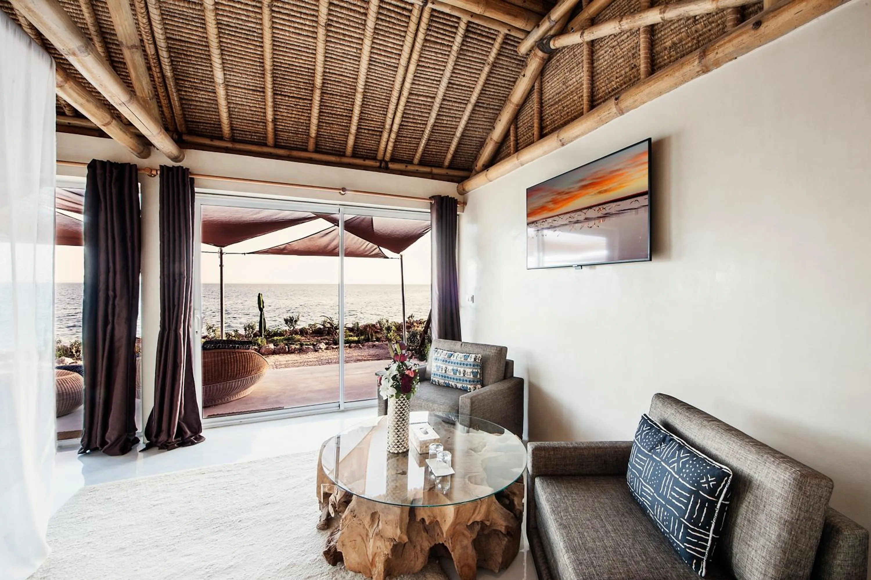 Living room in La Crique Nature & Spa