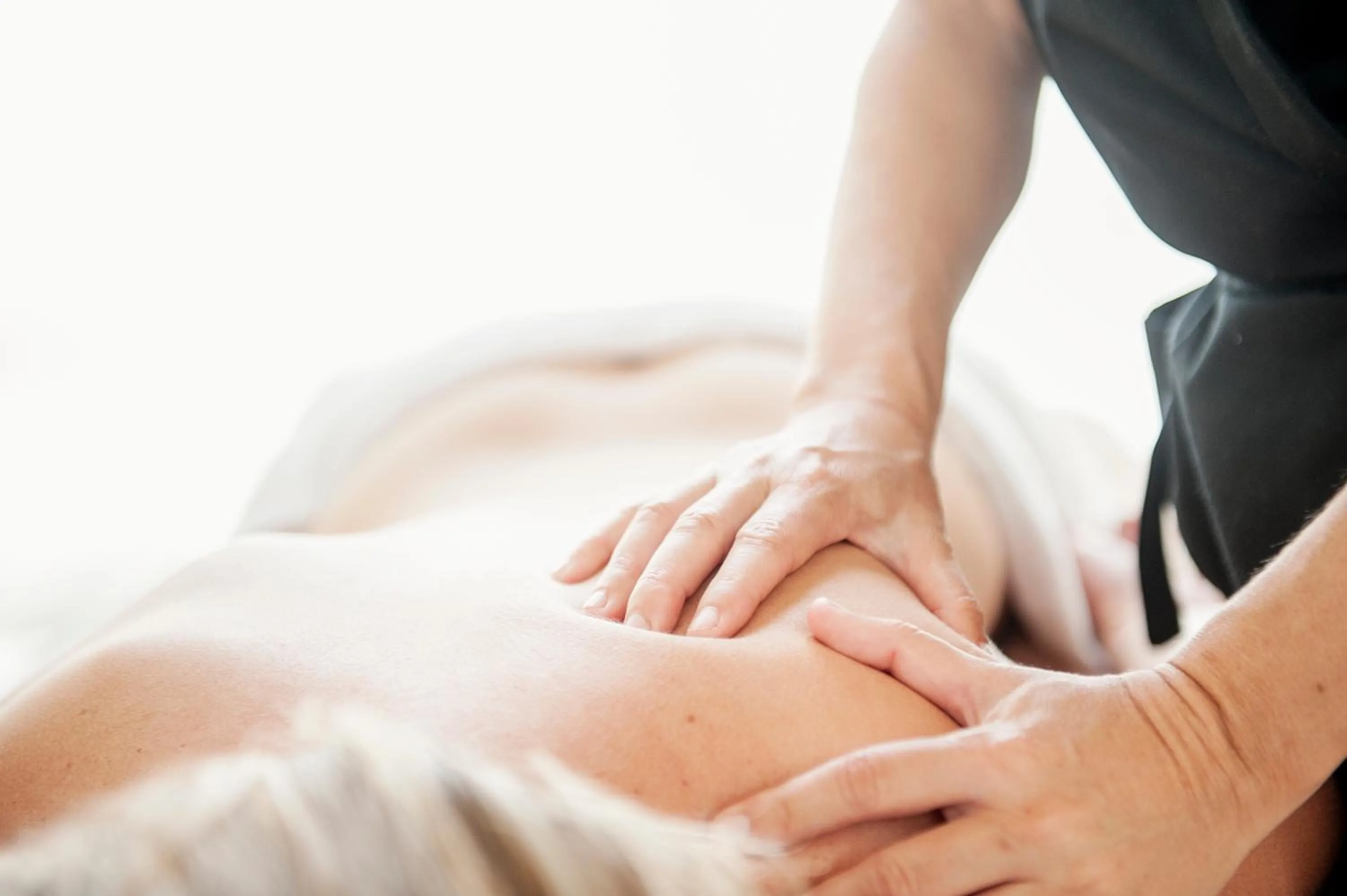 Massage in La Crique Nature & Spa