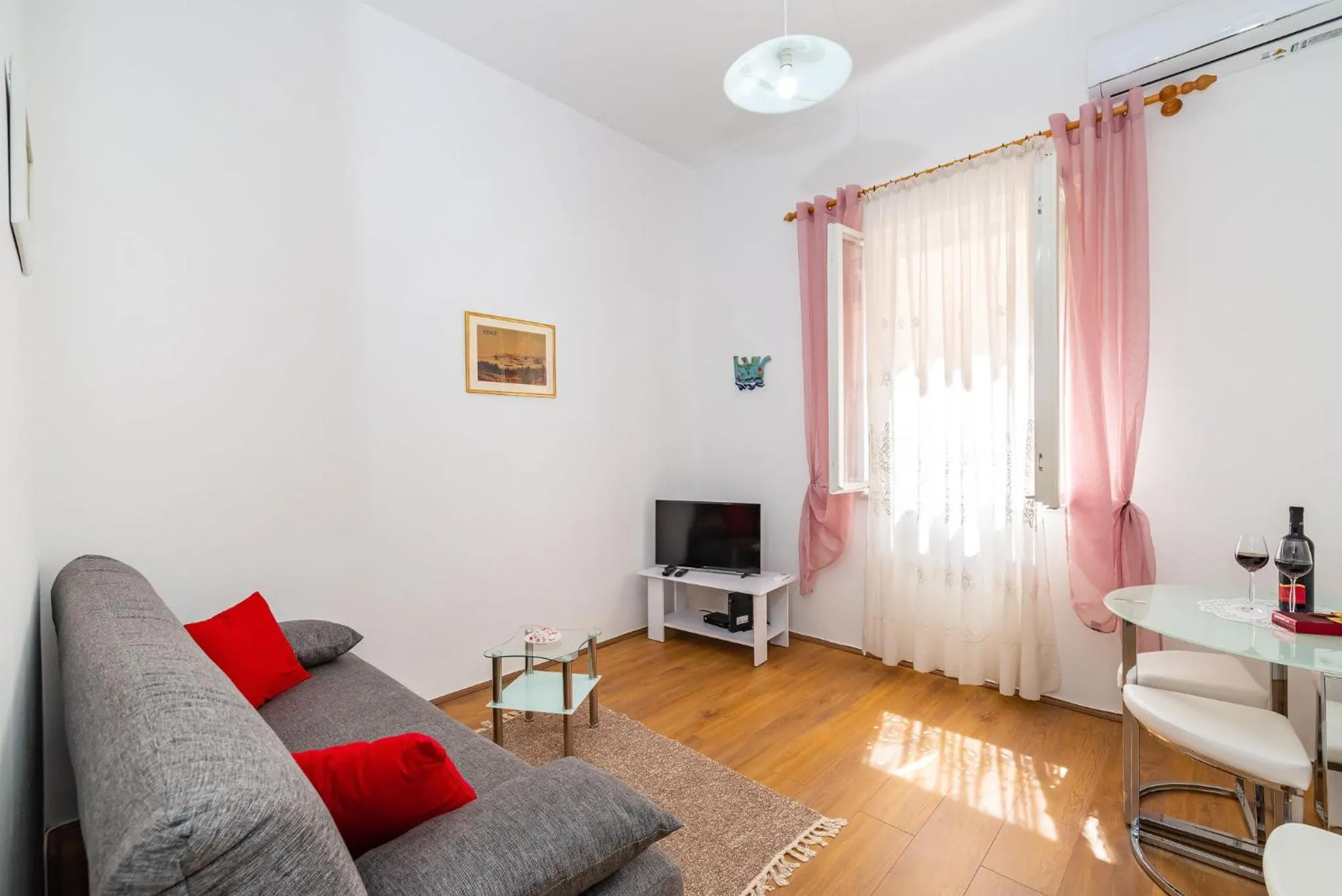 Apartment in History Apartments Center