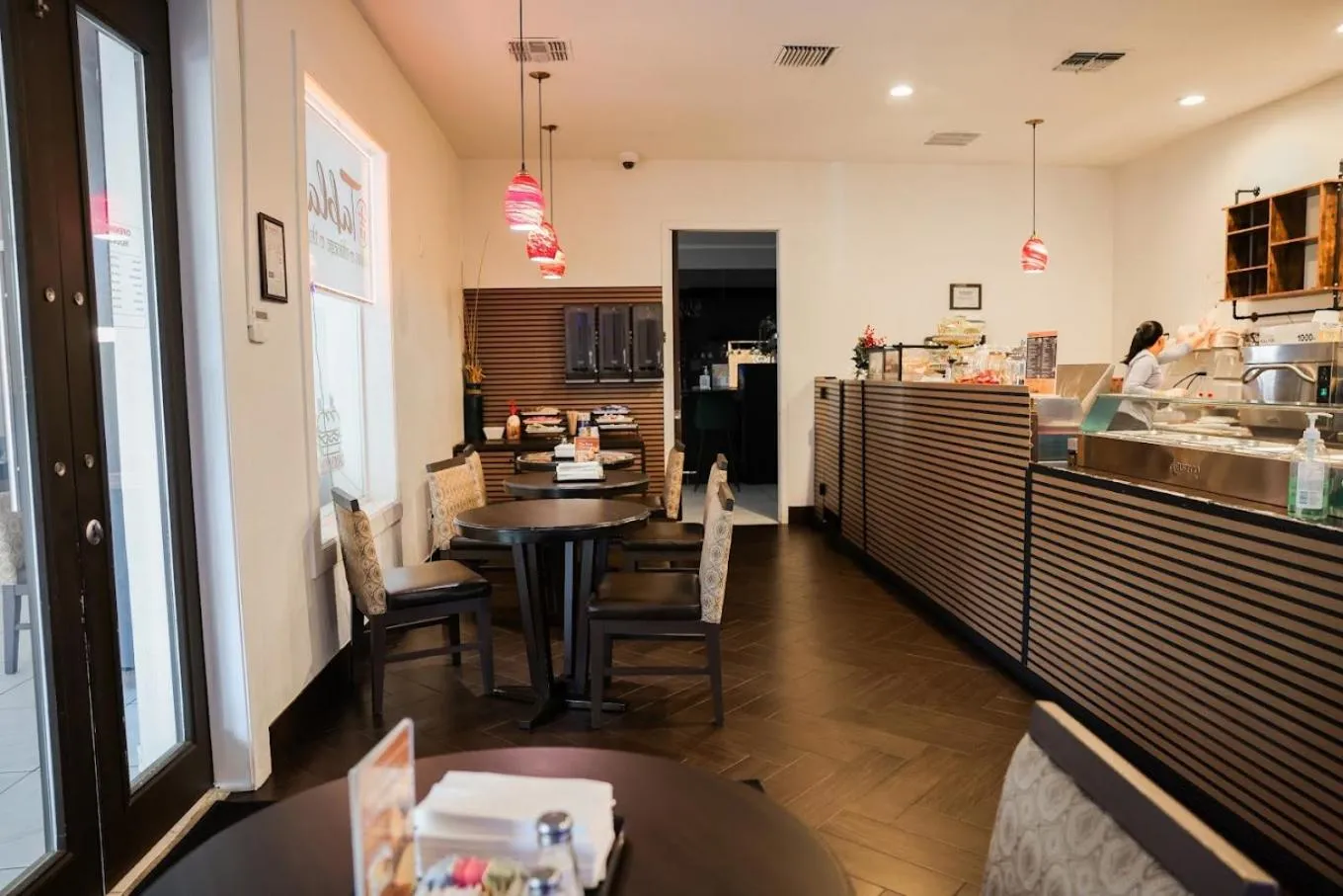 Restaurant/places to eat in Clarion Inn & Suites Across From Universal Orlando Resort