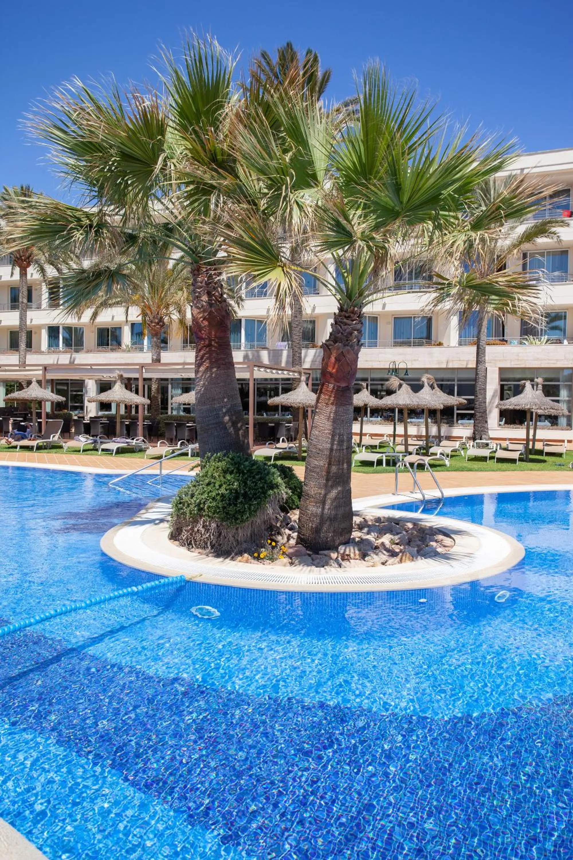 Swimming pool in Grupotel Natura Playa