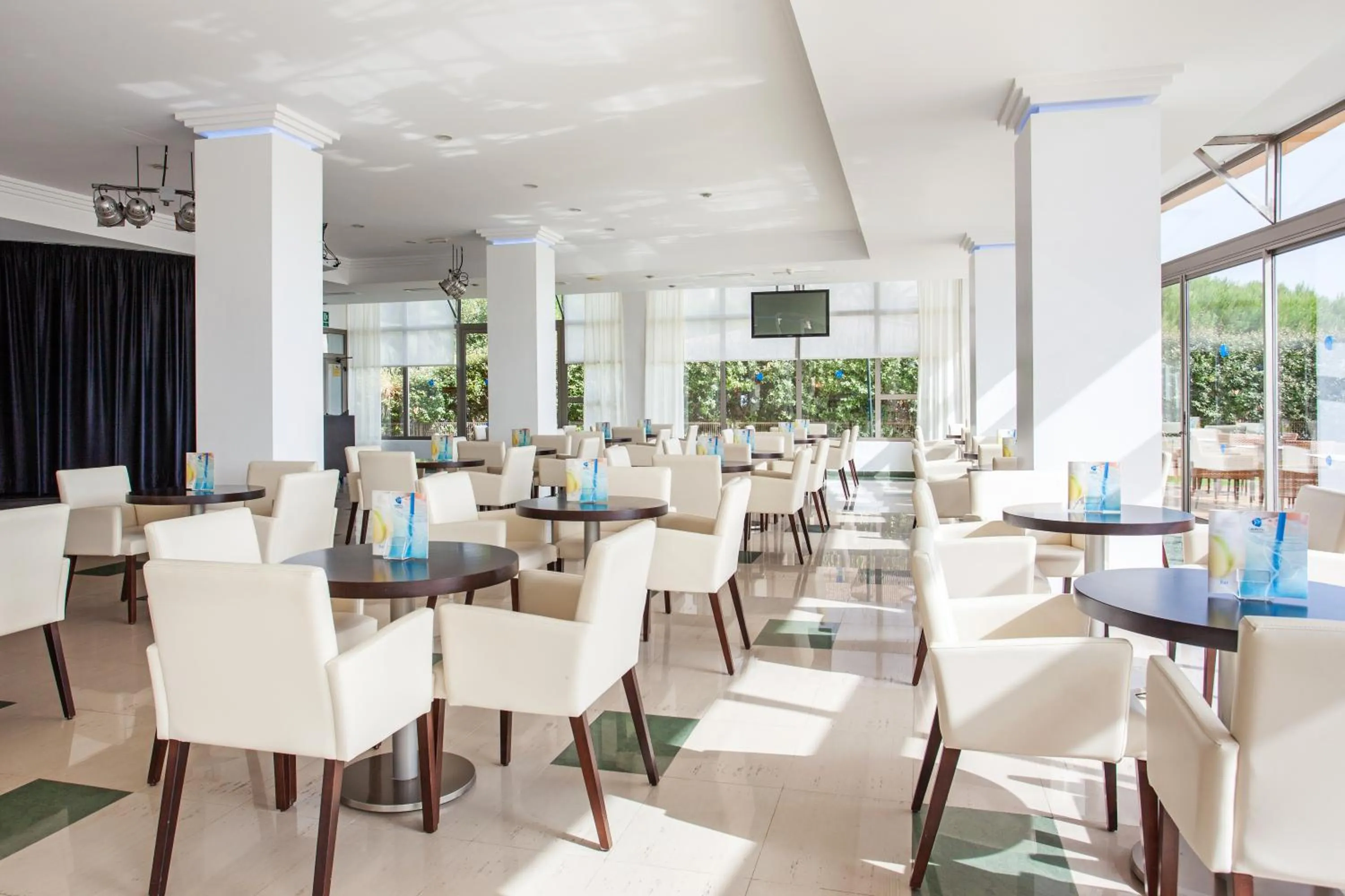 Lounge or bar in Grupotel Natura Playa