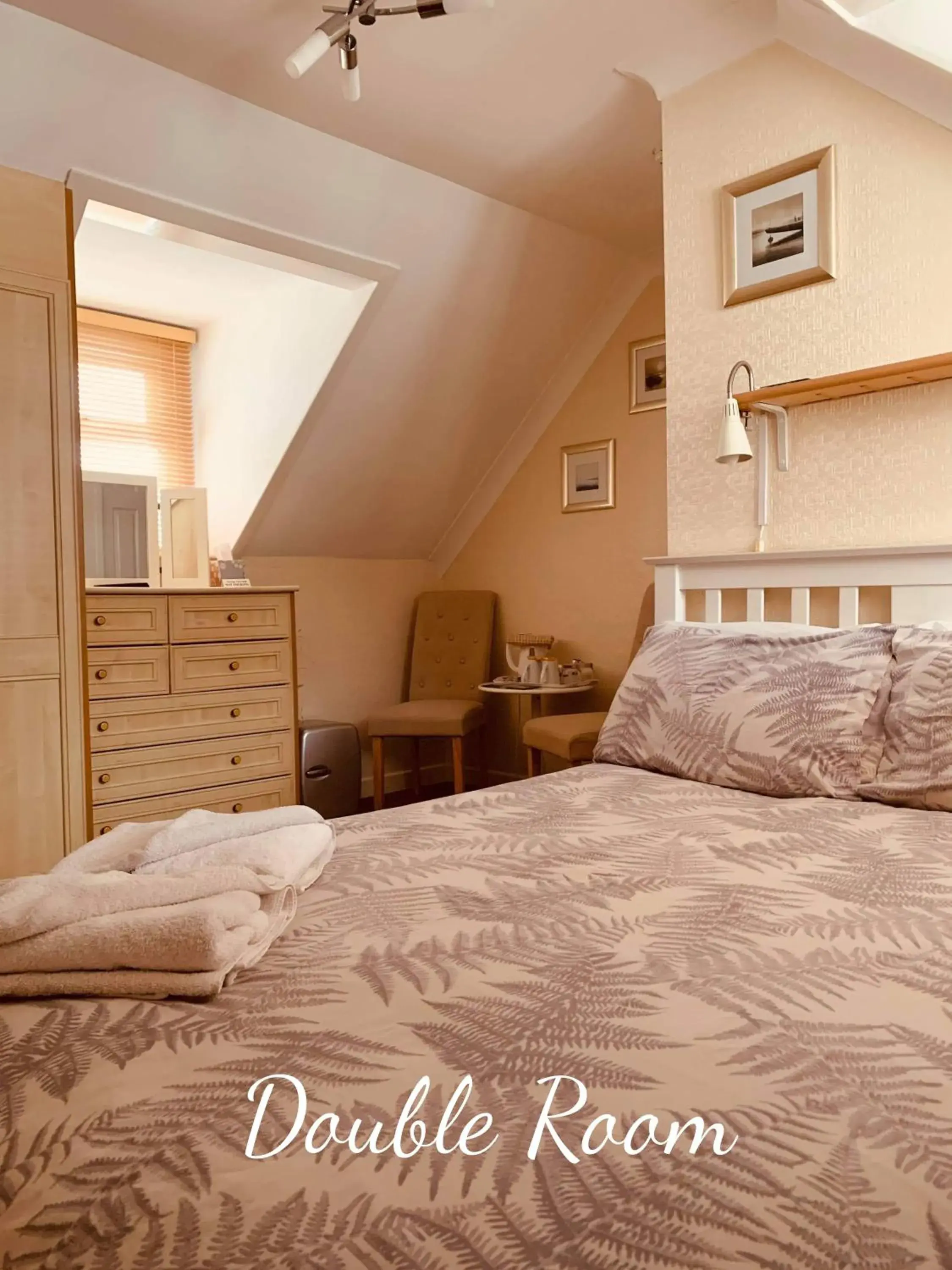 Double Room in Cunard Guest House Double Room in Cunard Guest House