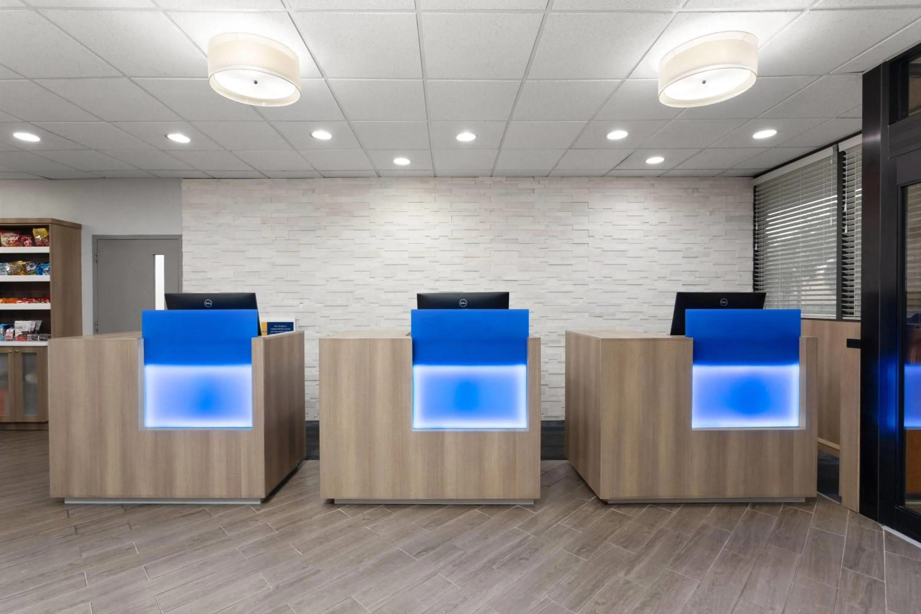 Lobby or reception in Days Inn by Wyndham Orlando Conv. Center/International Dr