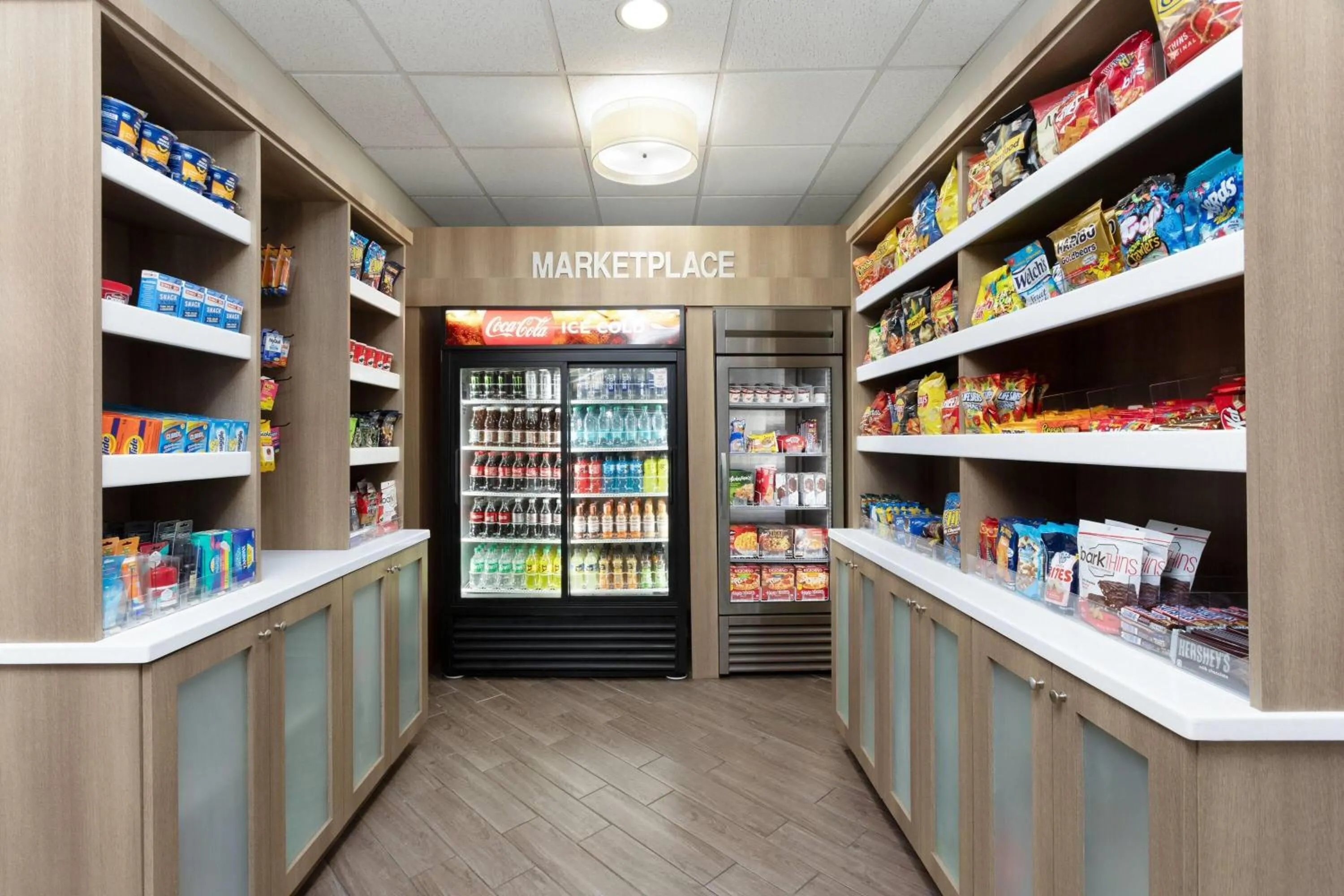 Food and drinks in Days Inn by Wyndham Orlando Conv. Center/International Dr