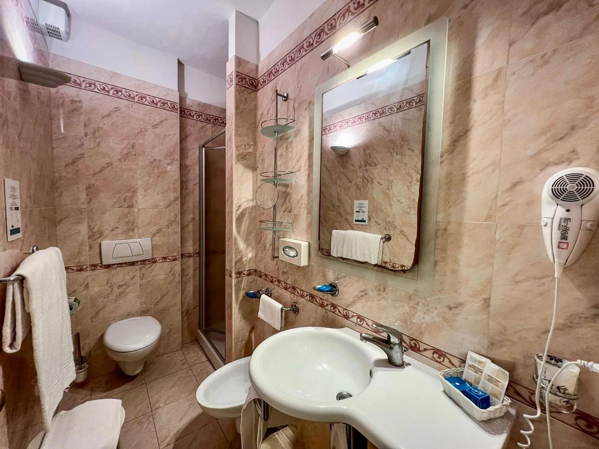 Bathroom in Hotel Meridiana