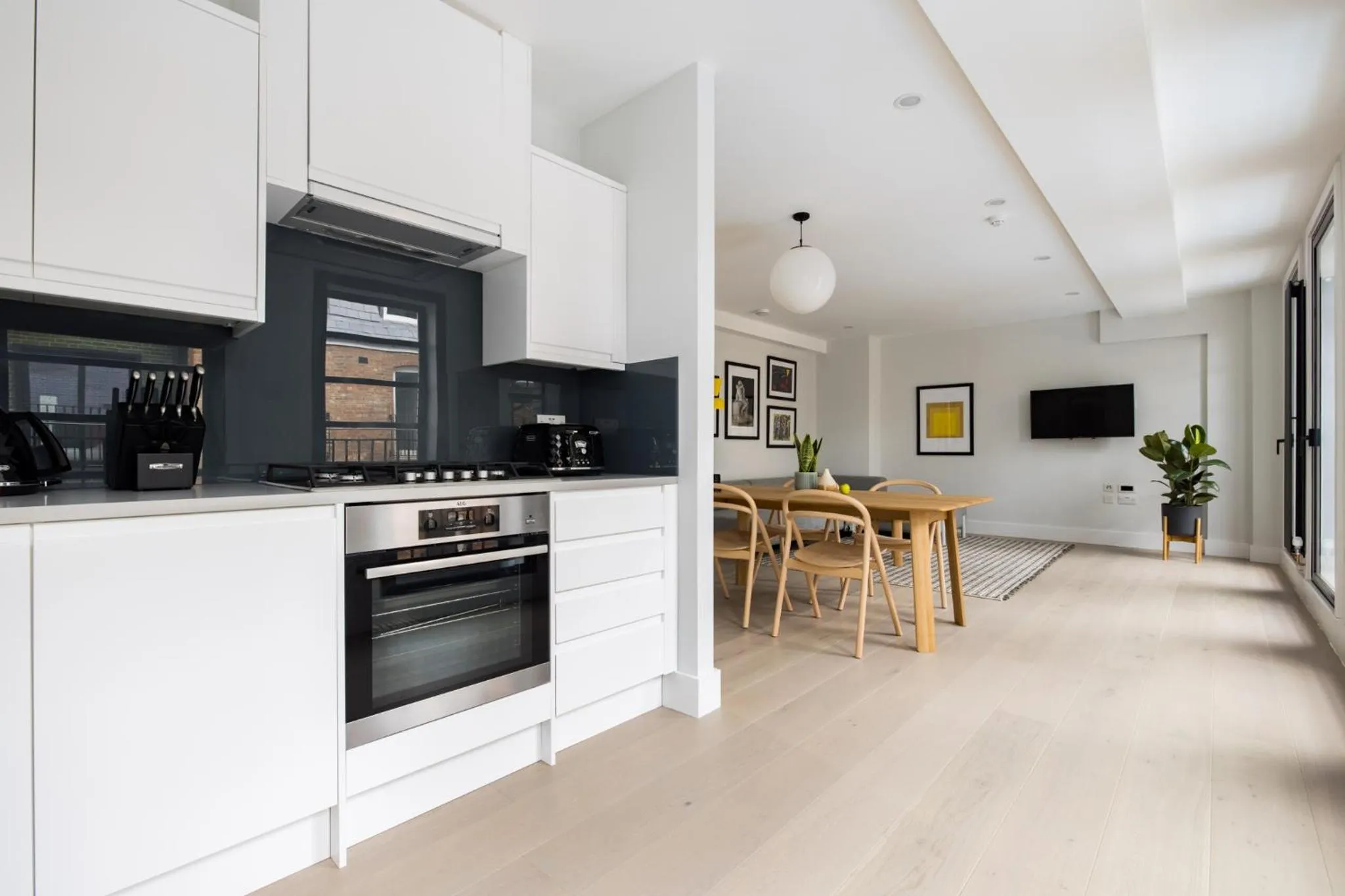 TV and multimedia in Hausd - Leicester Square