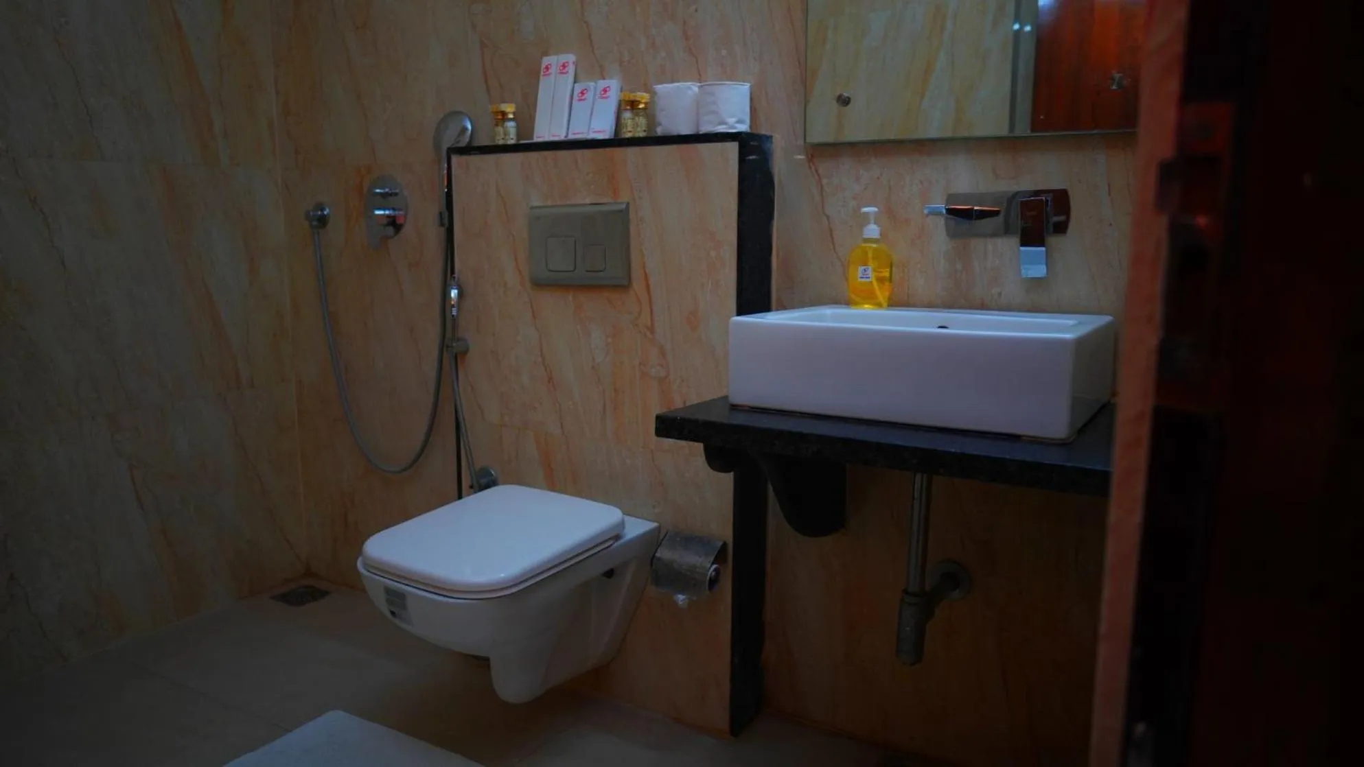 Bathroom in The Vegas By De Pavilion, Delhi Airport