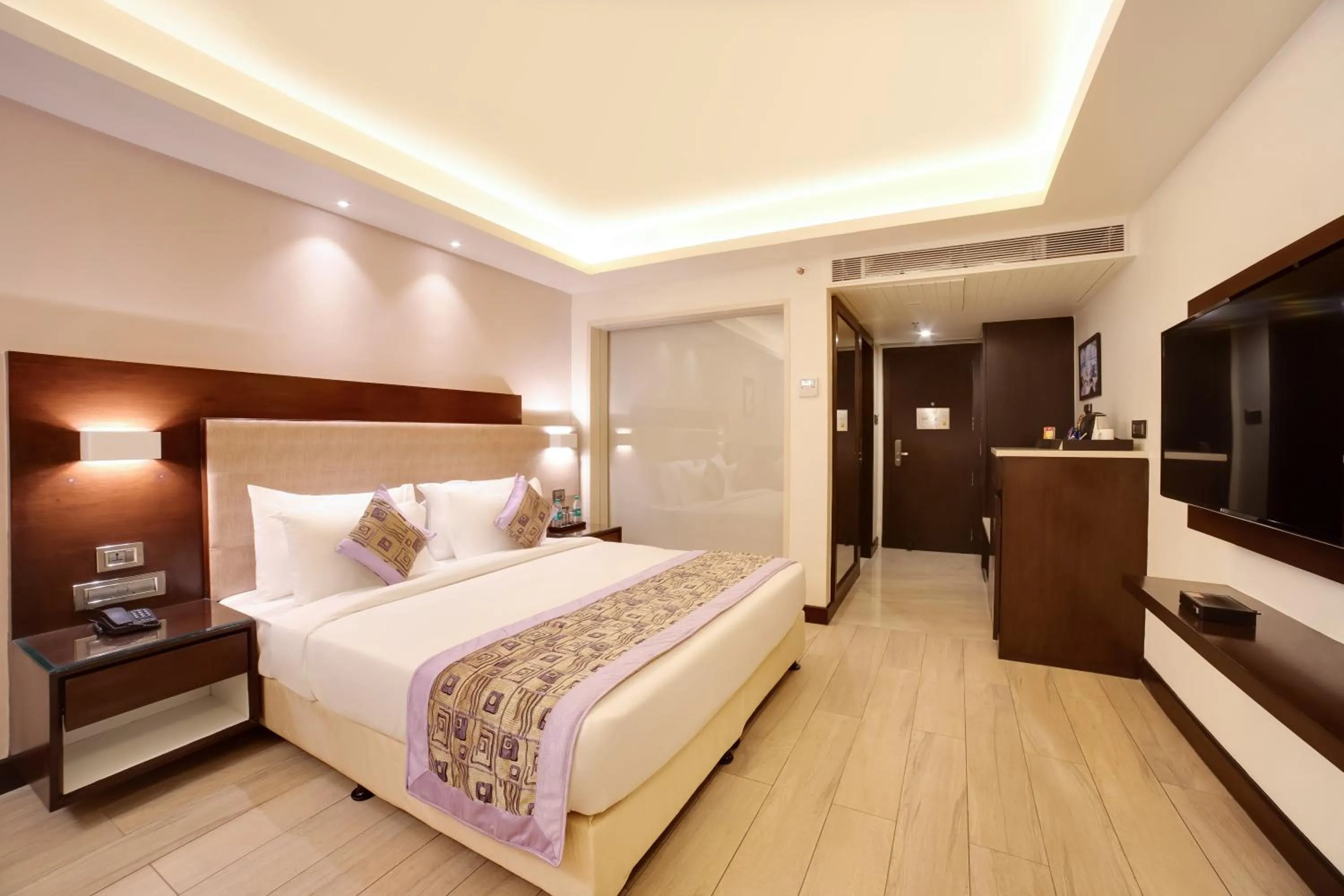 Photo of the whole room, Bed in The Fern Residency Bhopal