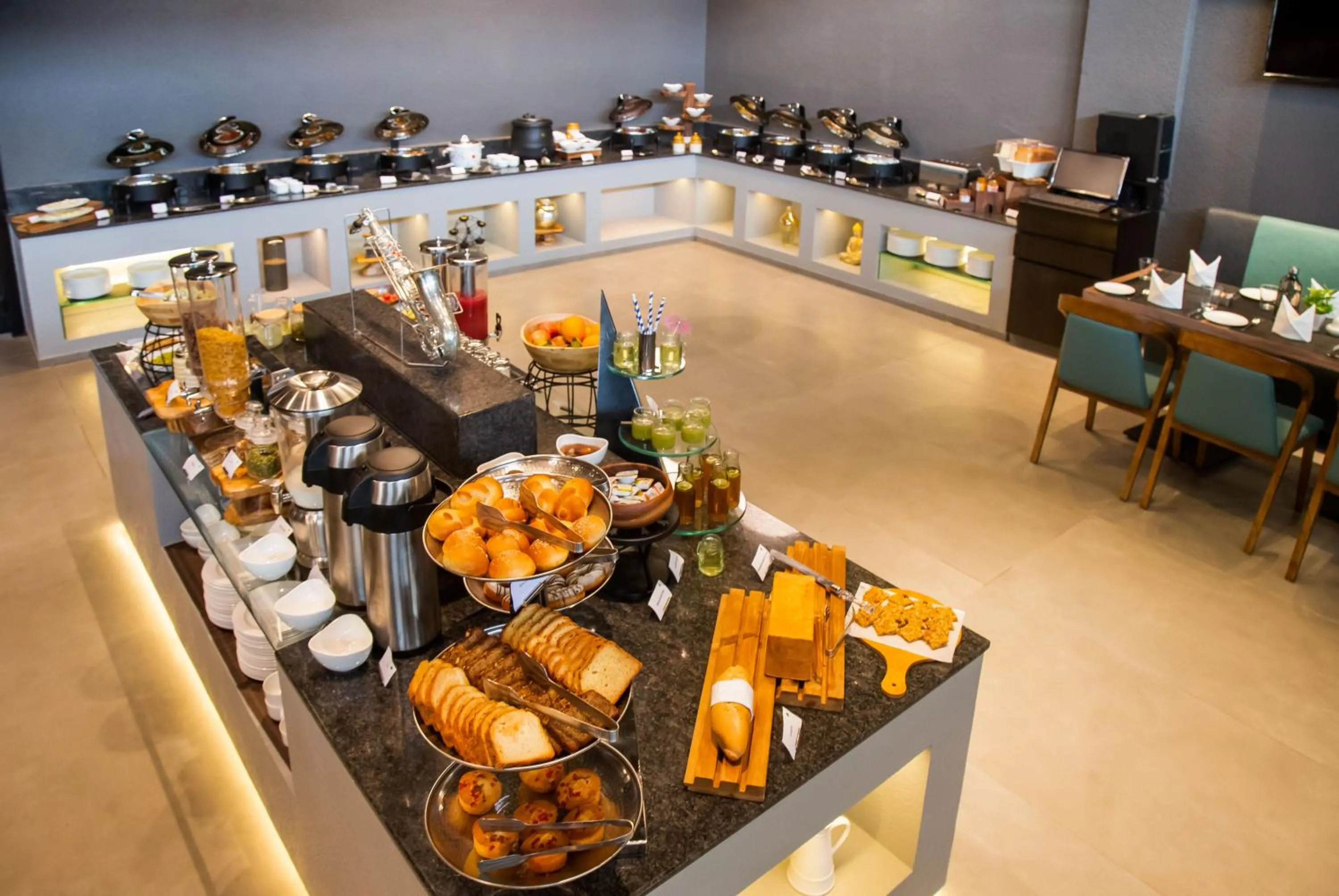 Breakfast in The Fern Residency Bhopal