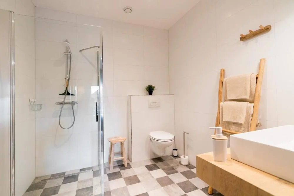 Shower in B&B De Dorpshoeve