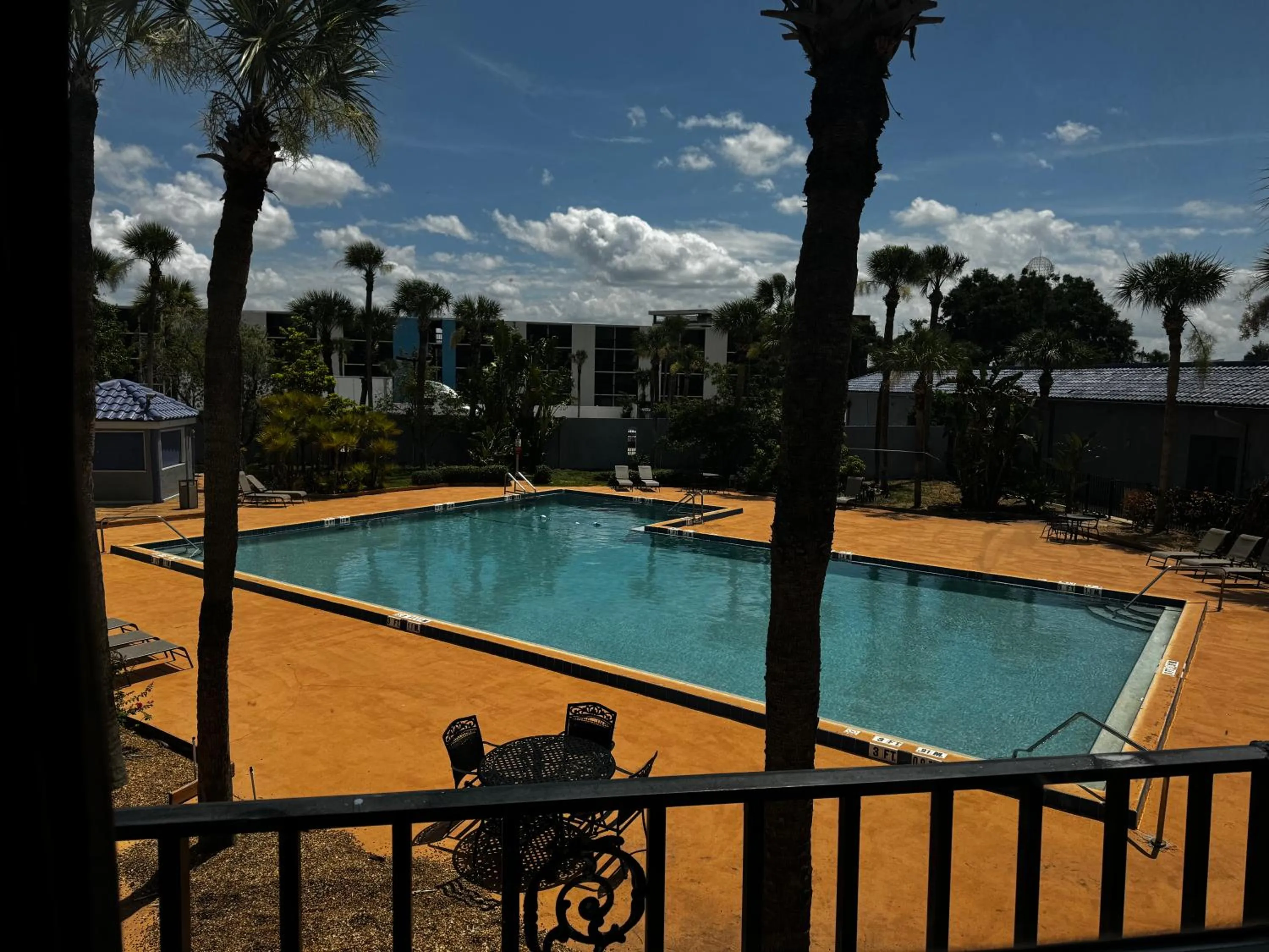 Pool view in Monumental Movieland Hotel