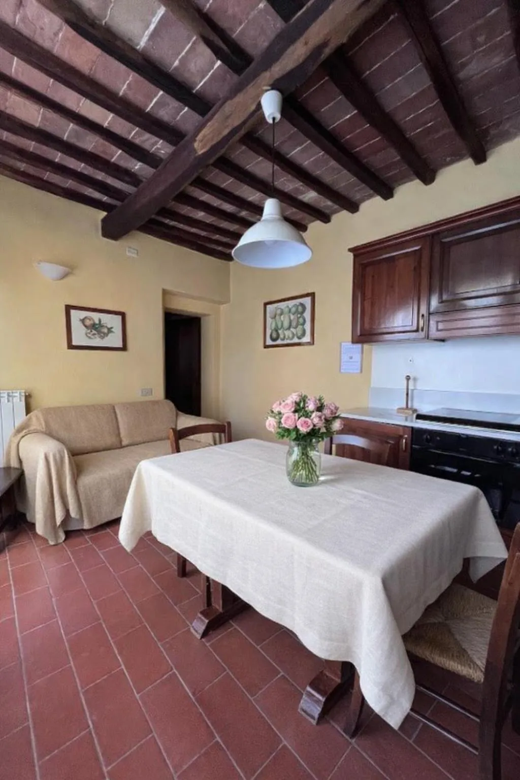 Kitchen or kitchenette in Fattoria Agriturismo Nerbona