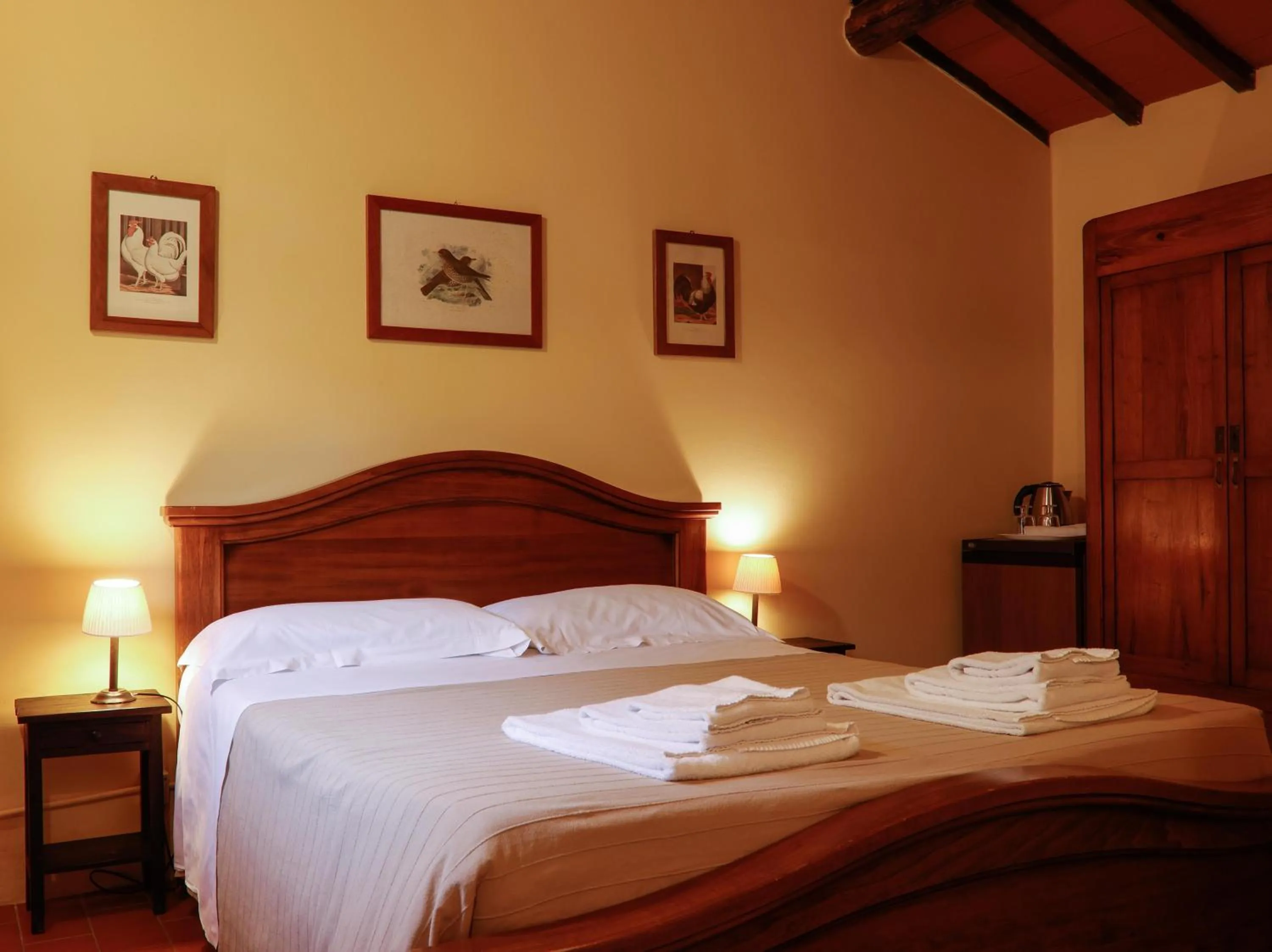 Bed in Fattoria Agriturismo Nerbona