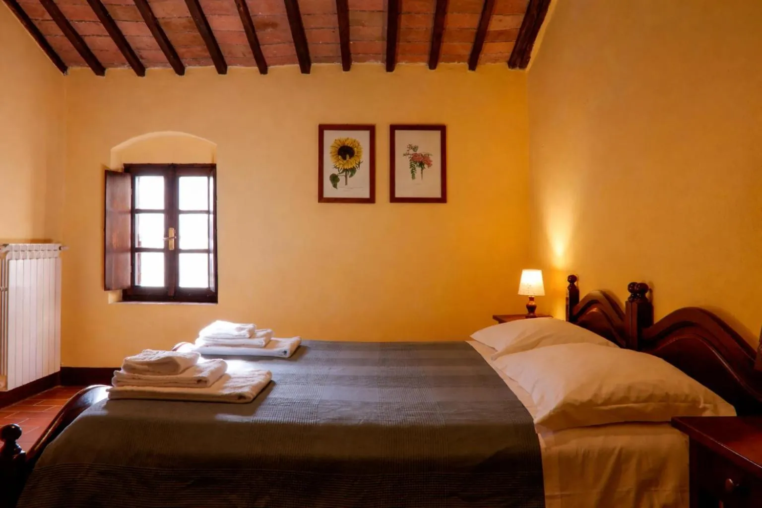 Bed in Fattoria Agriturismo Nerbona