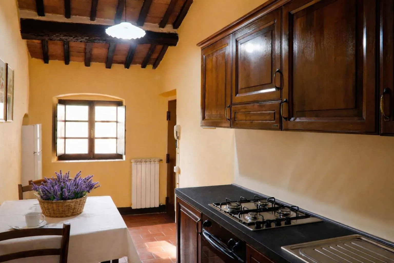 Kitchen or kitchenette in Fattoria Agriturismo Nerbona